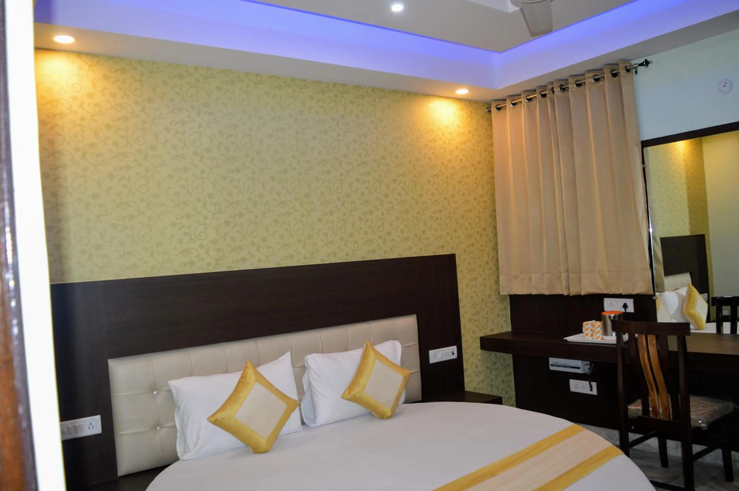 Bedroom, Bed in Cottage Ganga Inn