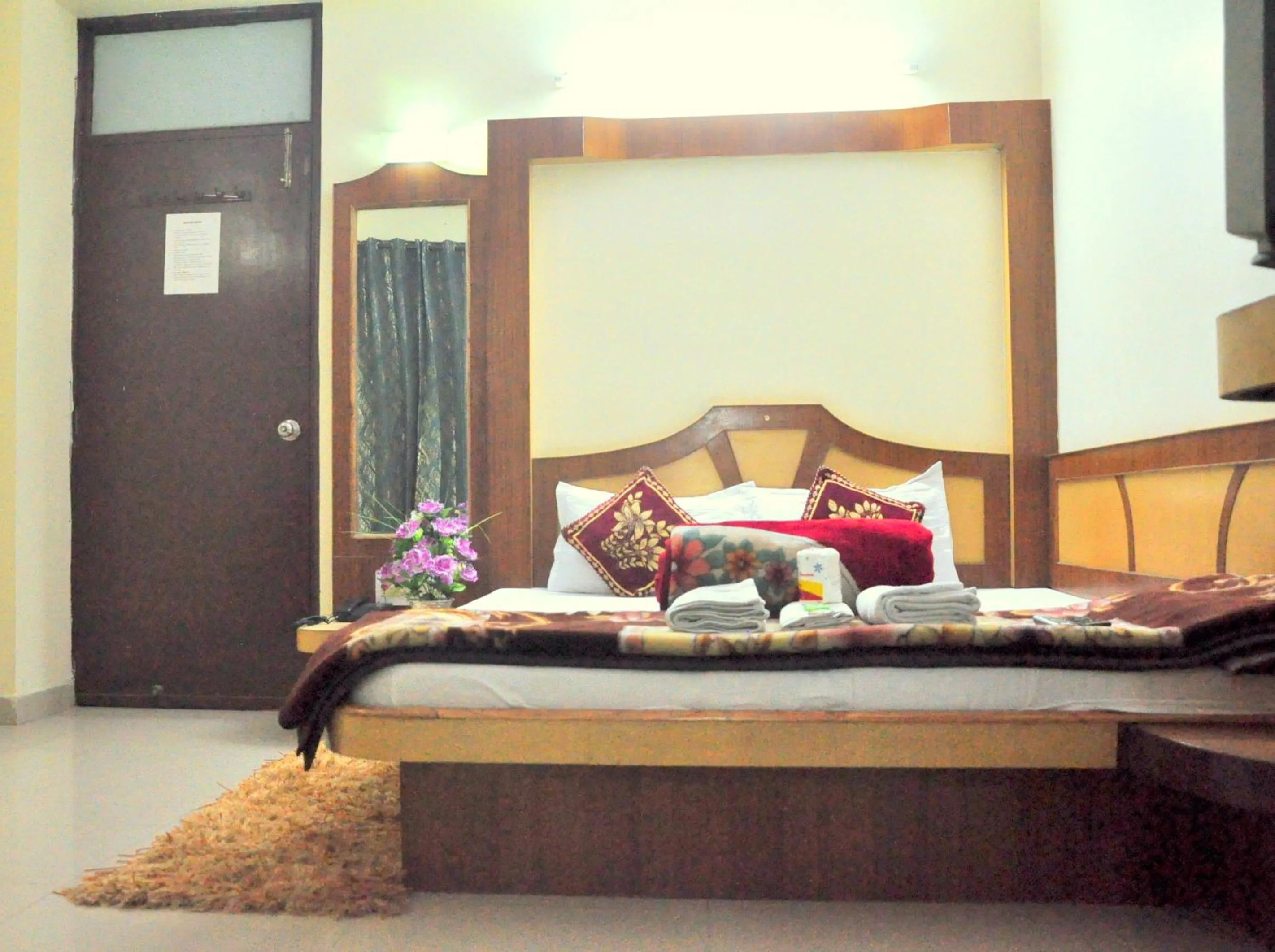 Bedroom, Bed in Cottage Ganga Inn