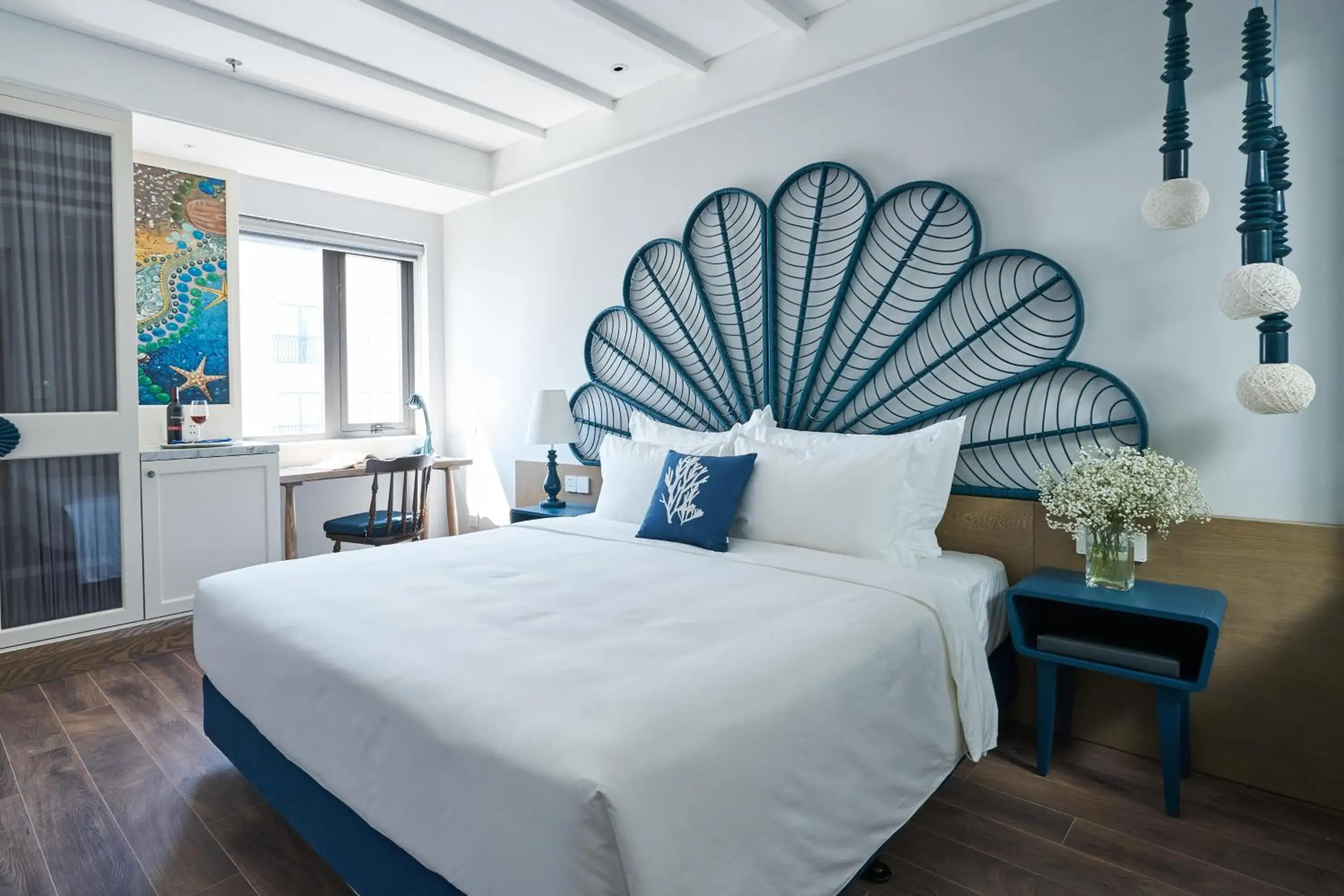 Deluxe Double Room with City View in Sofiana My Khe Hotel & Spa - Rooftop Pool Bar - Free Craft Beer and 20 minute Spa per Room Deluxe Double Room with City View in Sofiana My Khe Hotel & Spa - Rooftop Pool Bar - Free Craft Beer and 20 minute Spa per Room