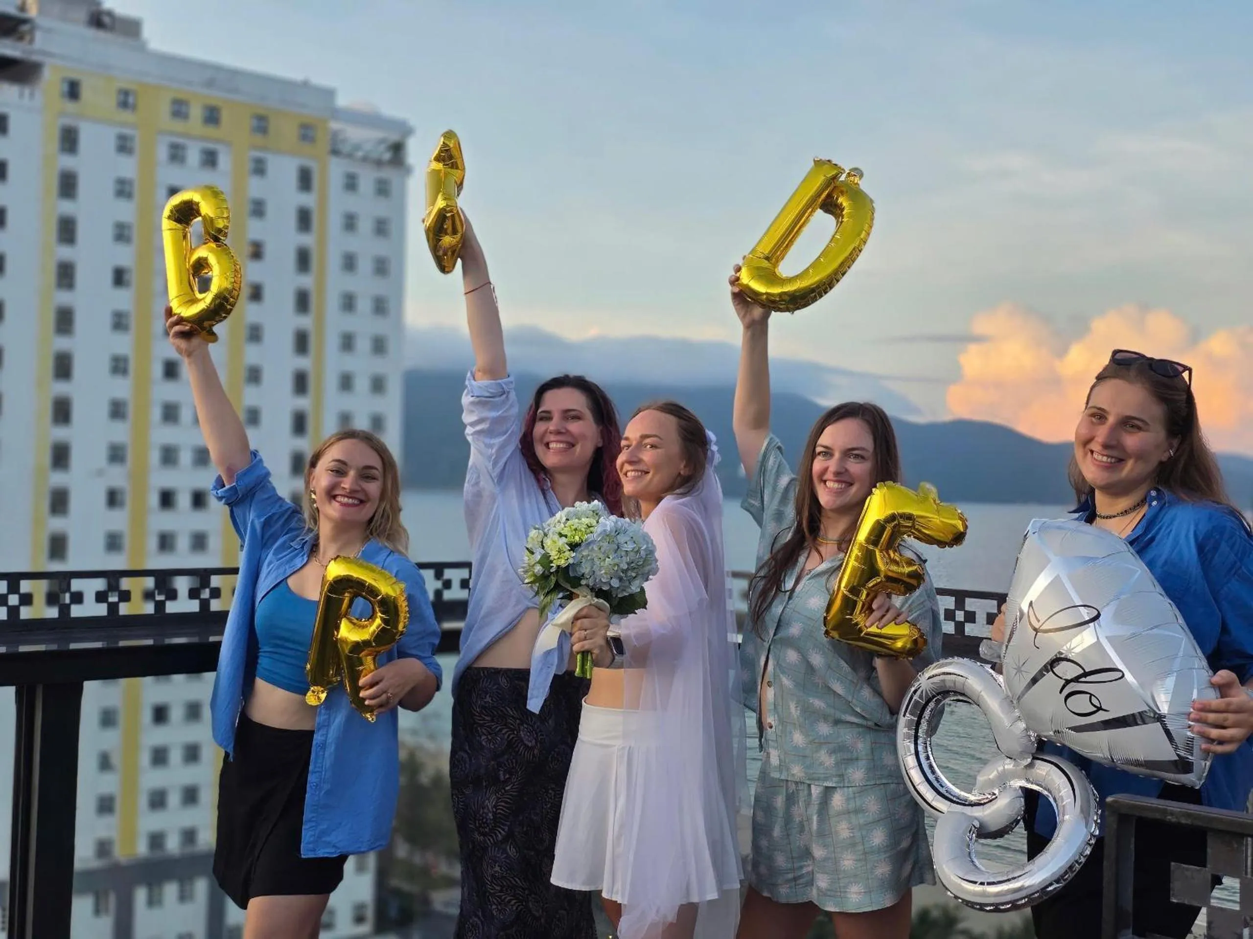 Sofiana My Khe Hotel & Spa - Rooftop Pool Bar - Free Draught Beer and 20 minute Spa per Room