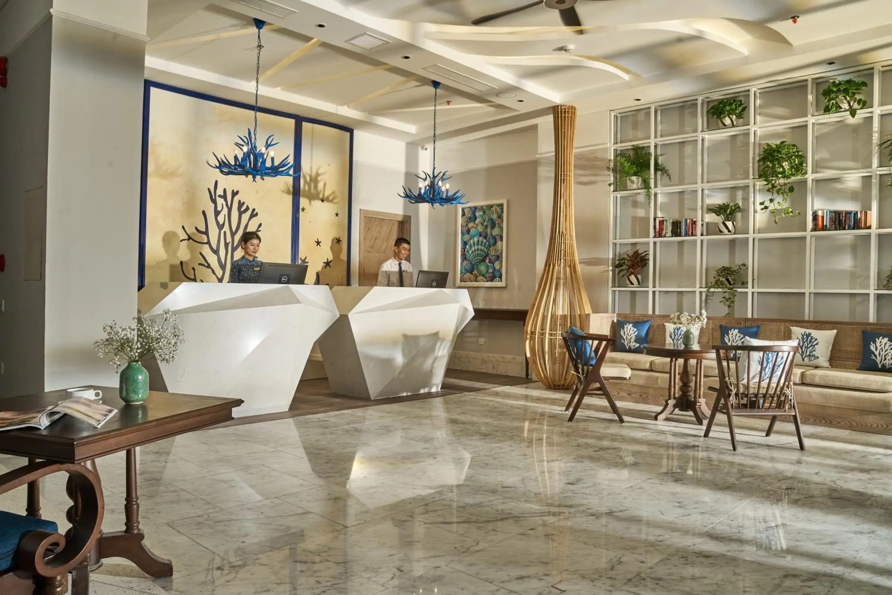 Lobby or reception in Sofiana My Khe Hotel & Spa - Rooftop Pool Bar - Free Craft Beer and 20 minute Spa per Room Lobby or reception in Sofiana My Khe Hotel & Spa - Rooftop Pool Bar - Free Craft Beer and 20 minute Spa per Room