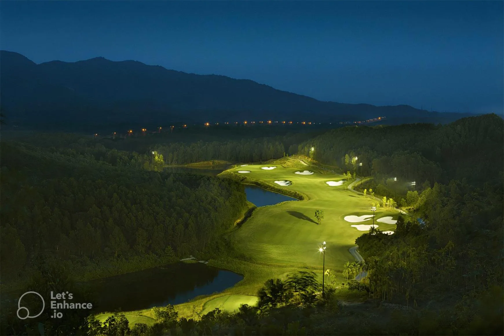 Activities in Sofiana My Khe Hotel & Spa - Rooftop Pool Bar - Free Craft Beer and 20 minute Spa per Room