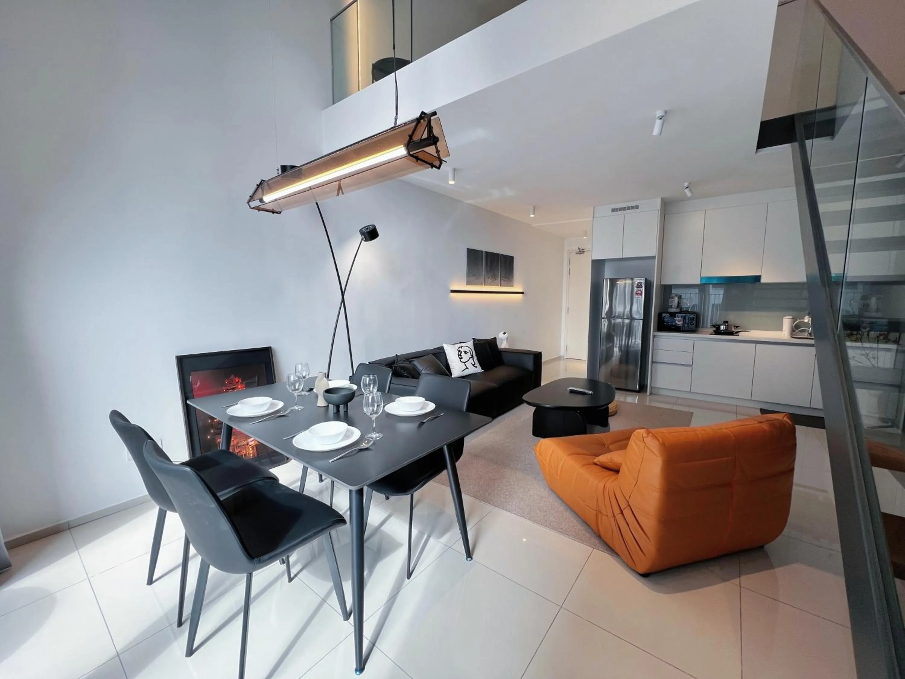 Dining area in EkoCheras Suite by MOKA