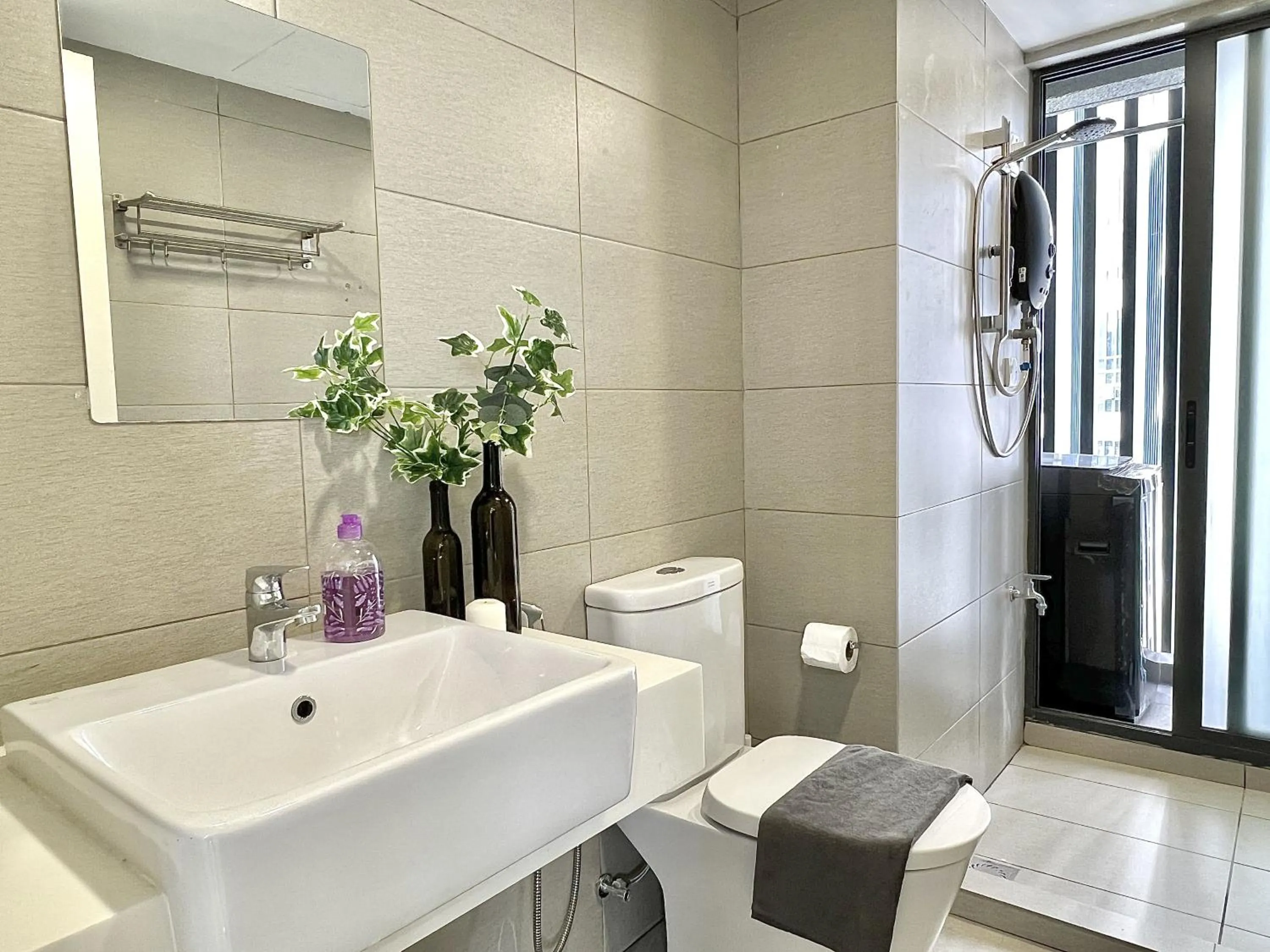 Bathroom in EkoCheras Suite by MOKA