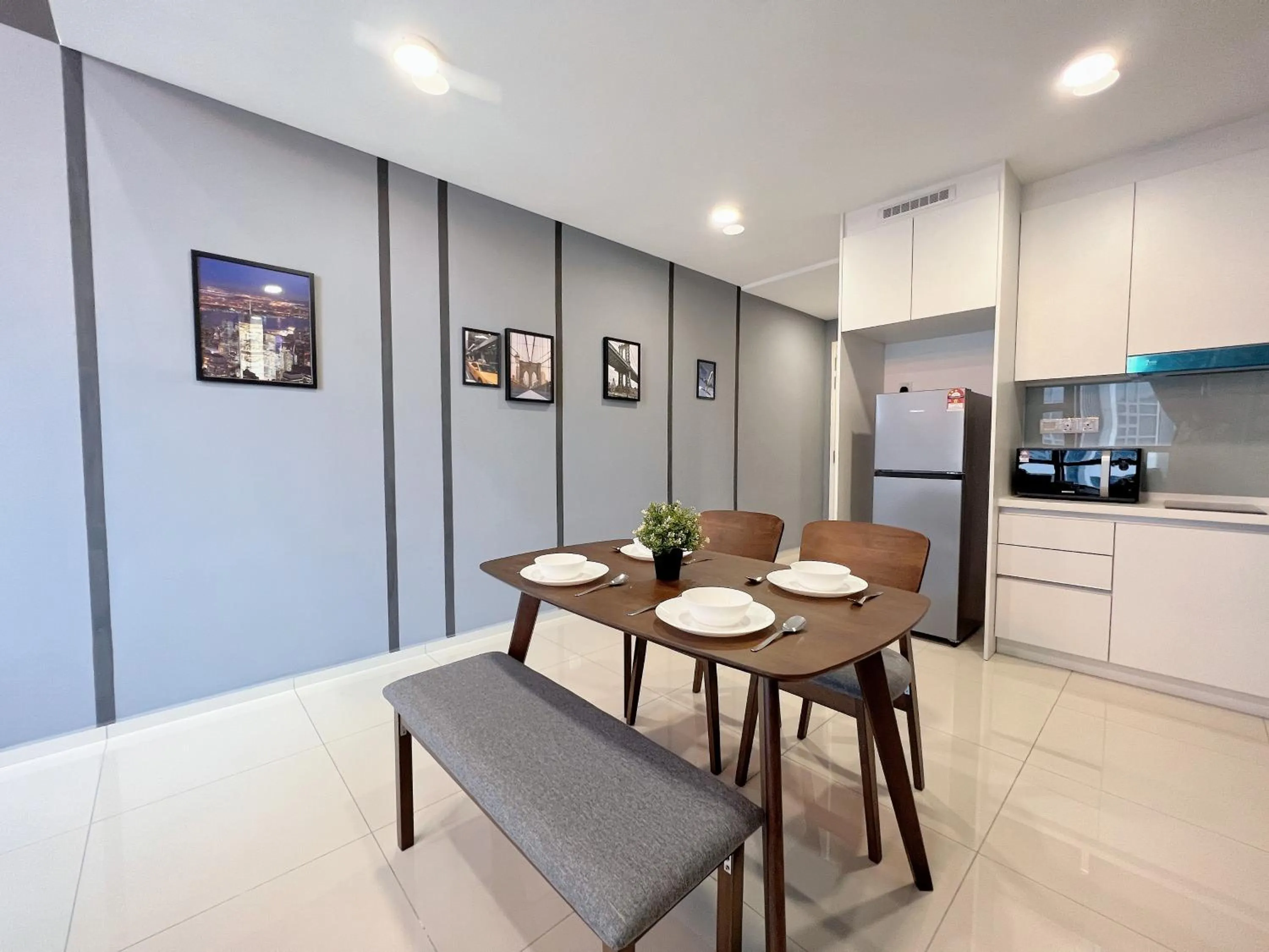 Dining area in EkoCheras Suite by MOKA