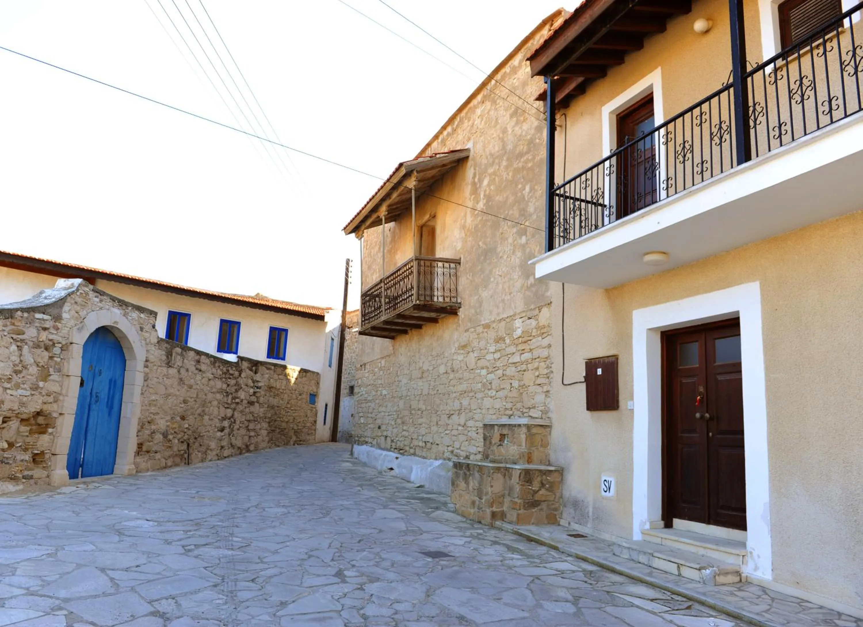 Area and facilities in Esperando