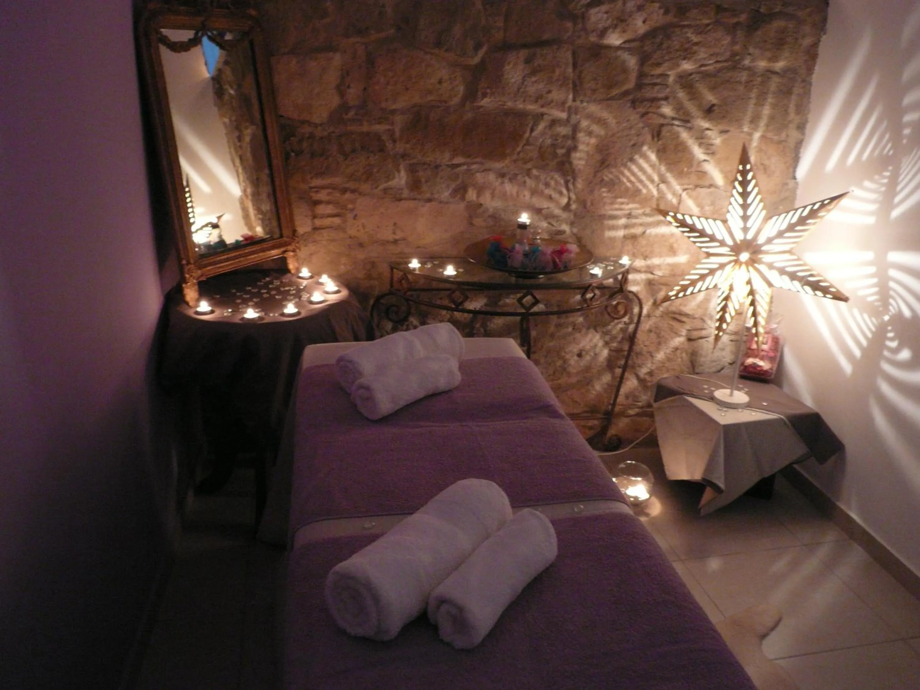 Fitness centre/facilities, Bed in Esperando