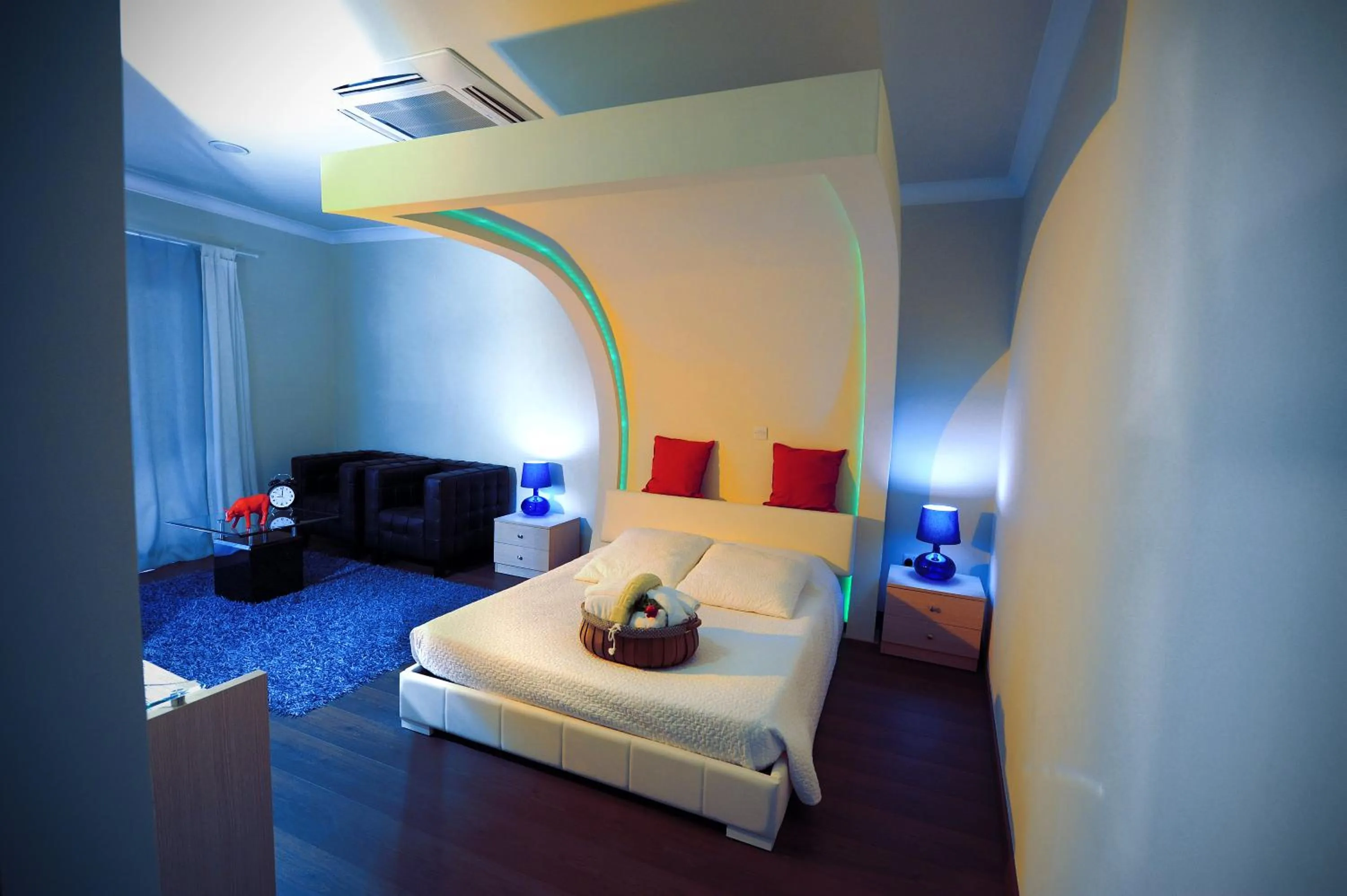 Photo of the whole room, Bed in Esperando