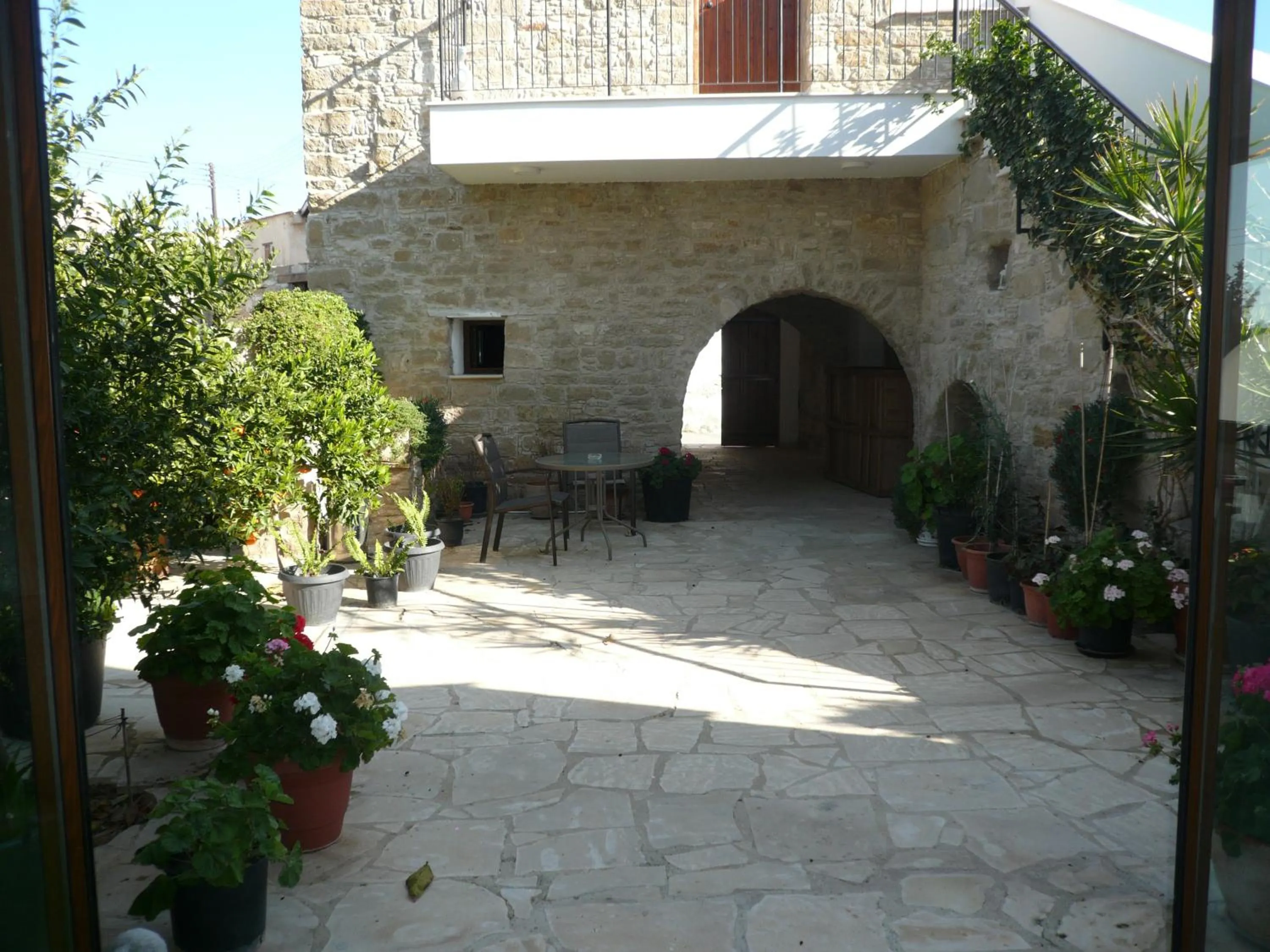 Facade/entrance in Esperando