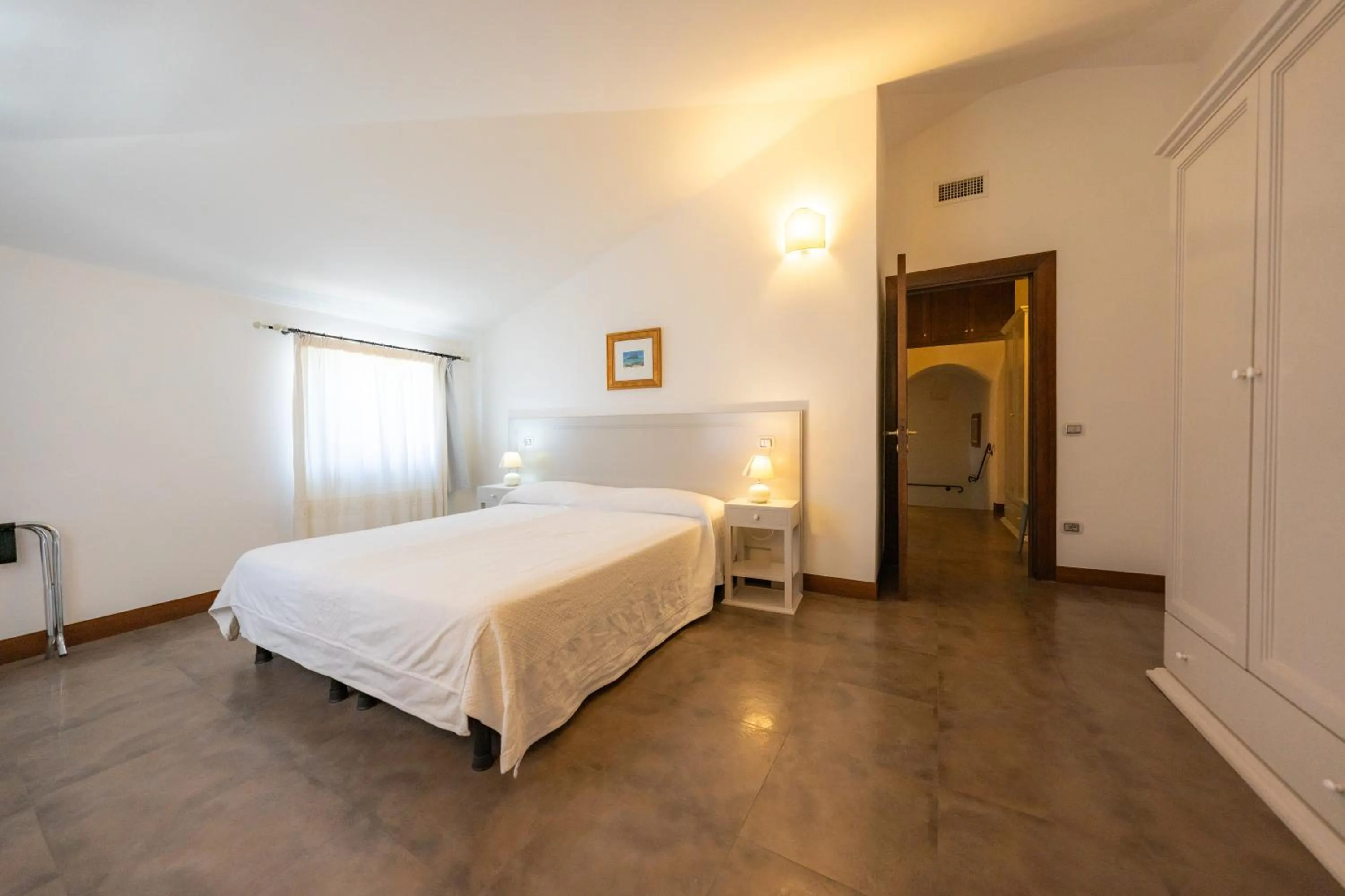 Bed in Albergo Residenziale La Corte