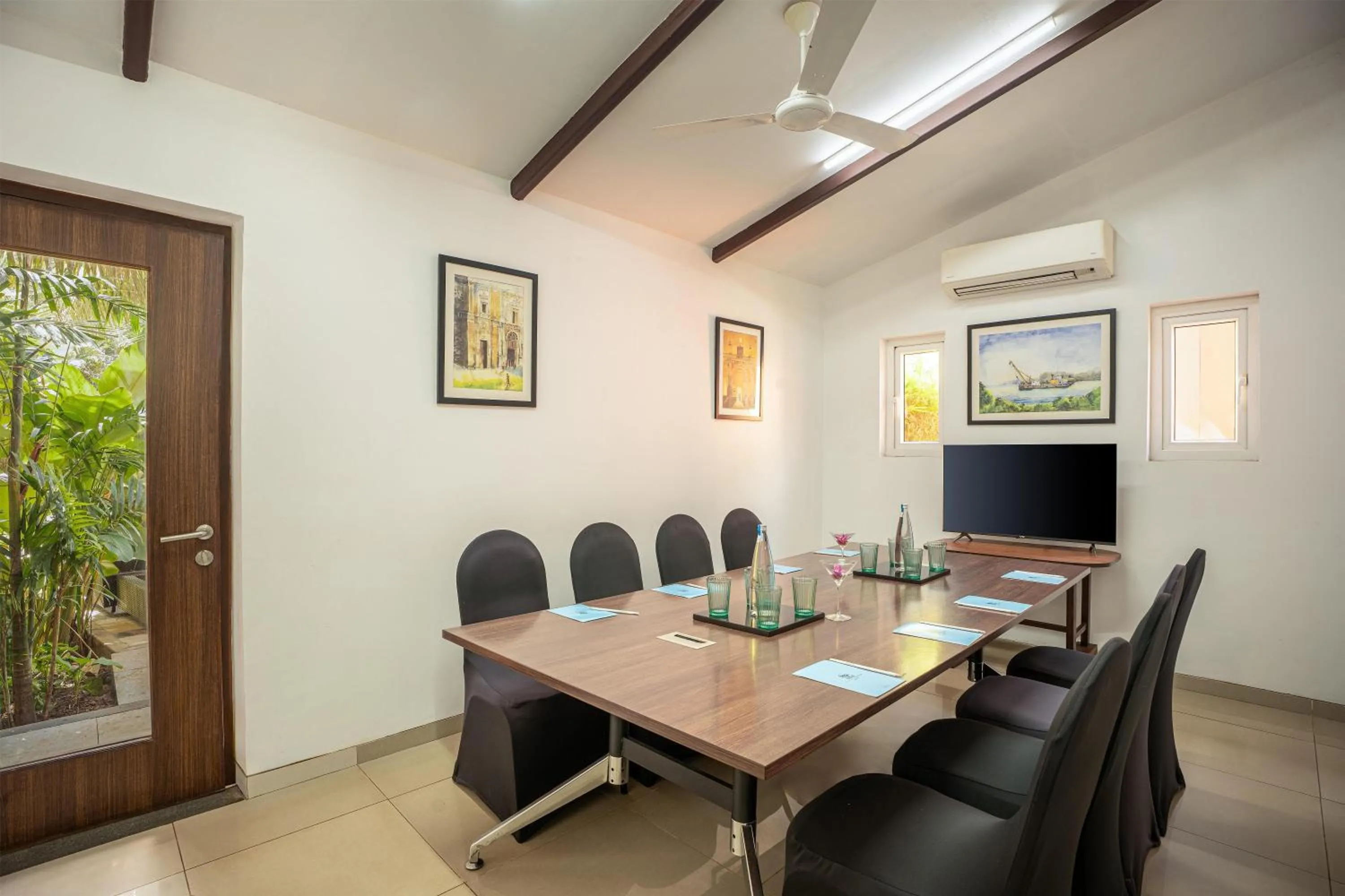 Meeting/conference room in Mandrem Beach Resort, a member of Radisson Individuals Retreat