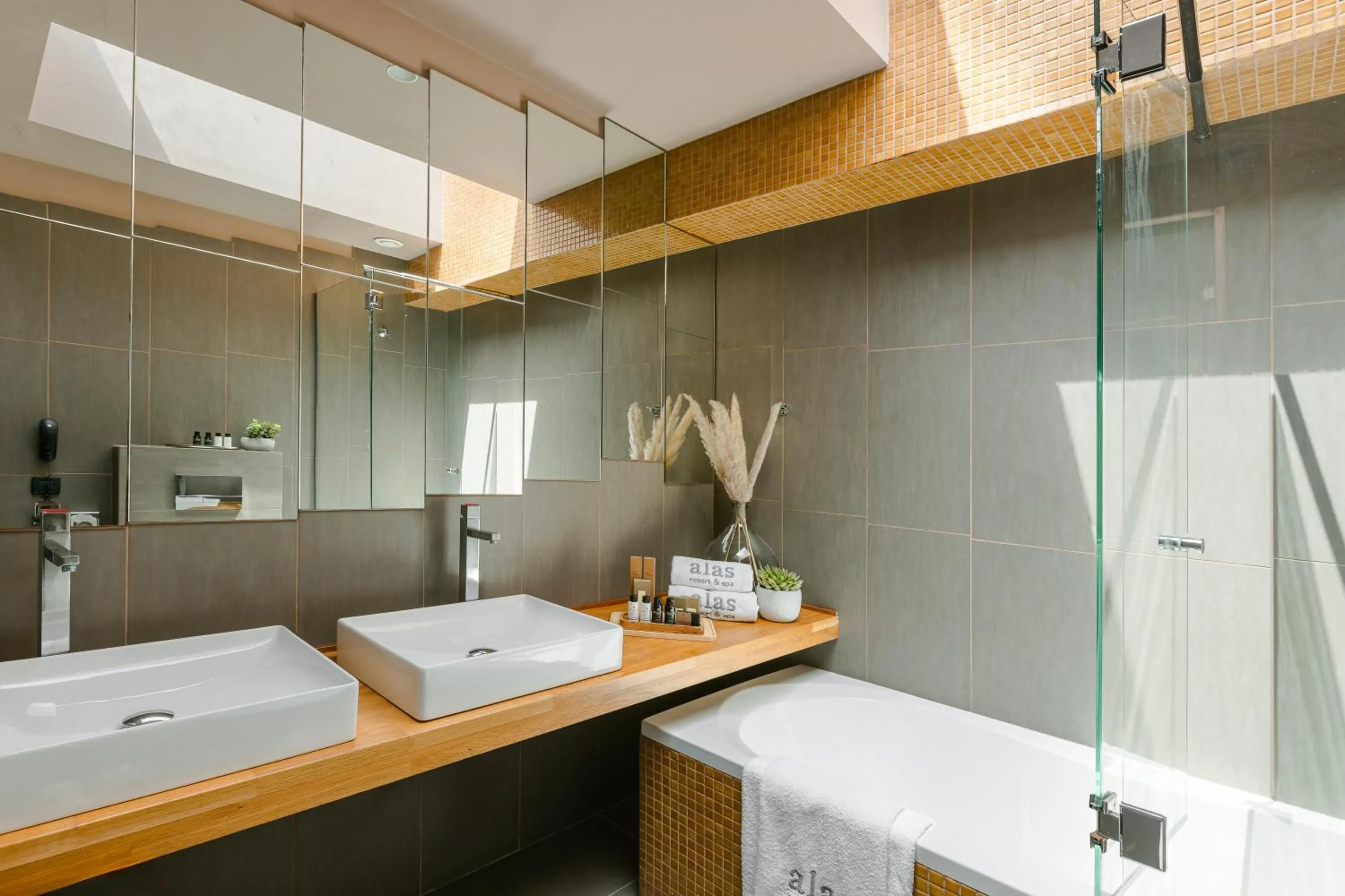 Bathroom in Alas Resort & Spa