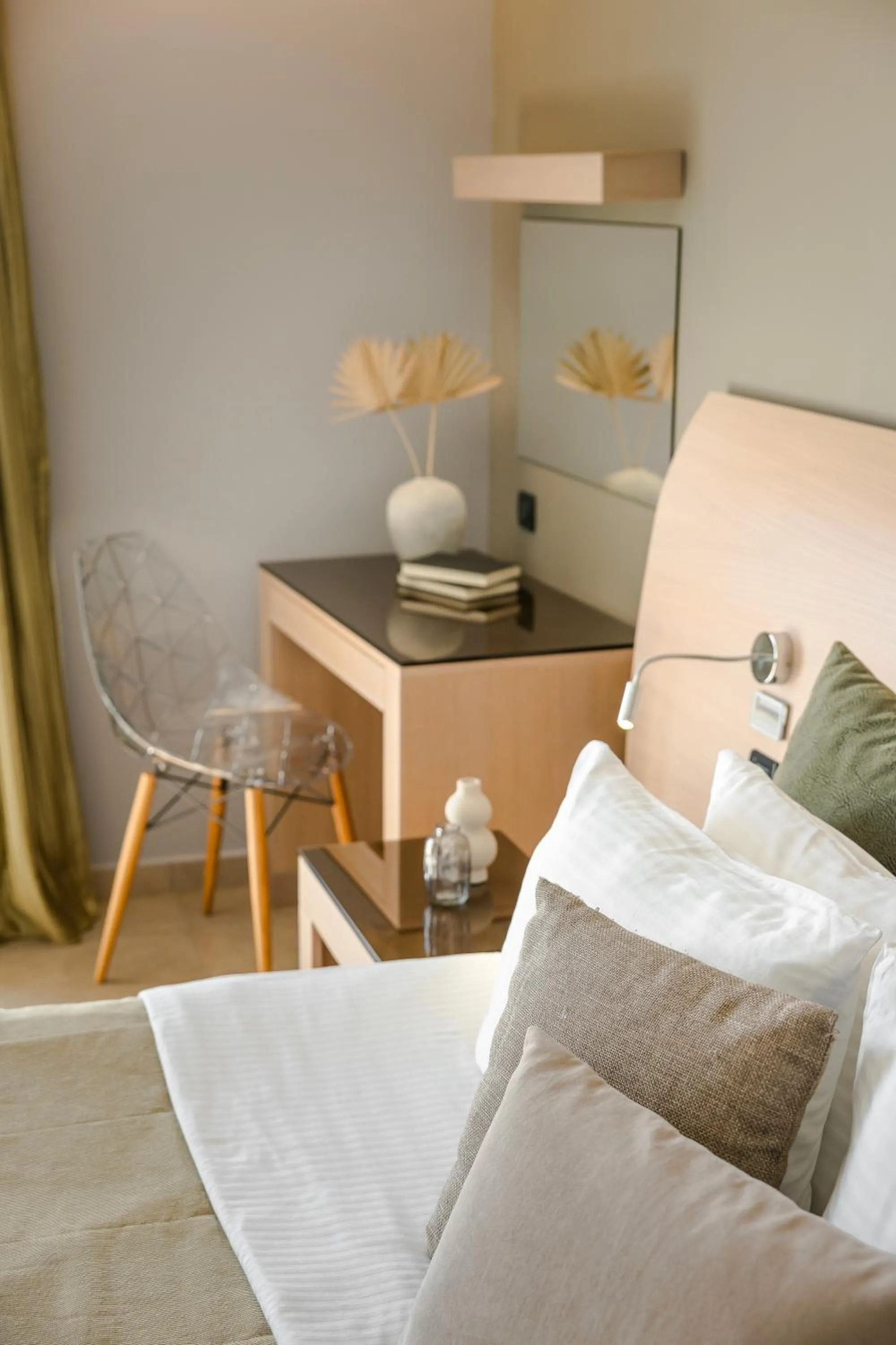 Decorative detail, Bed in Alas Resort & Spa