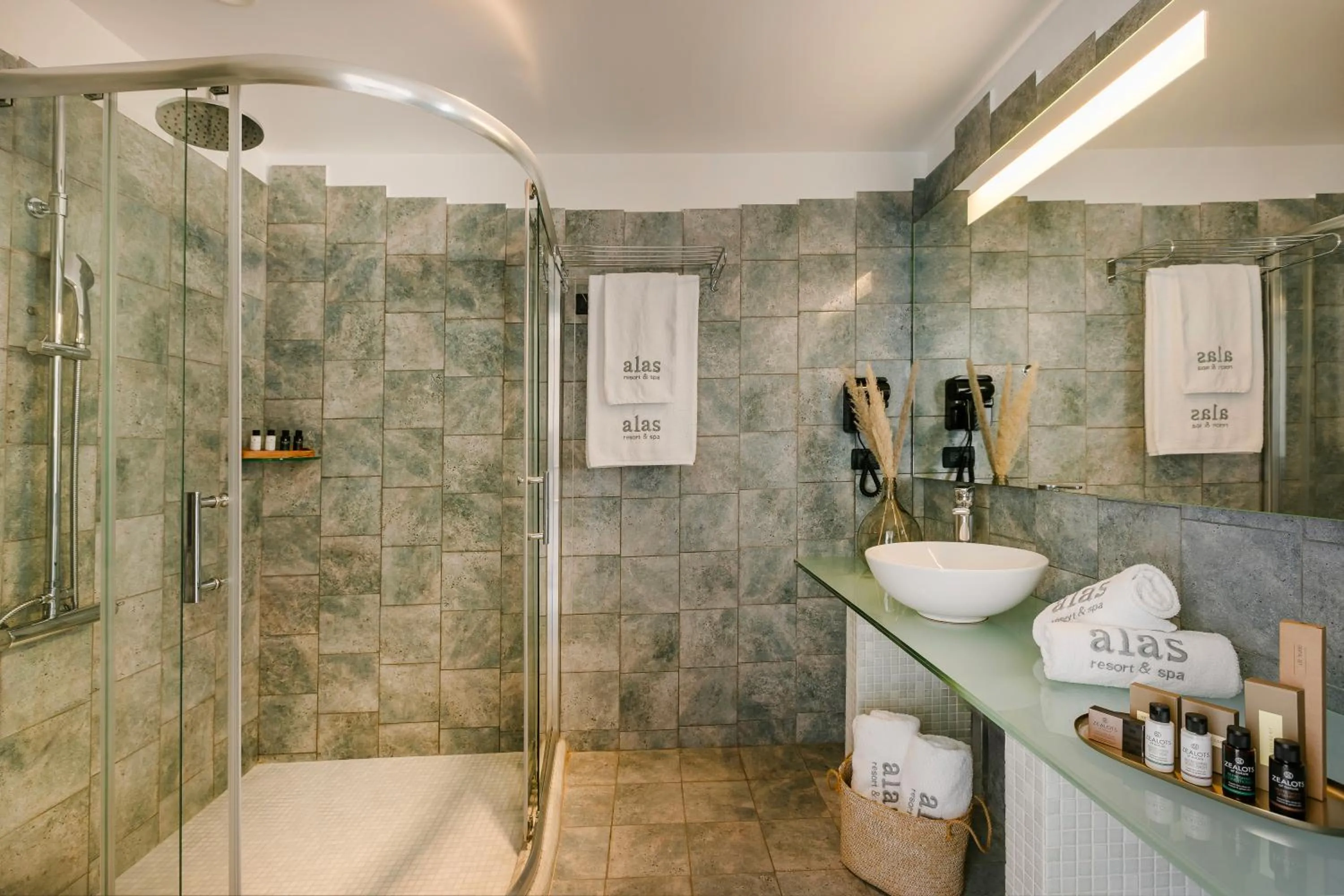 Bathroom in Alas Resort & Spa