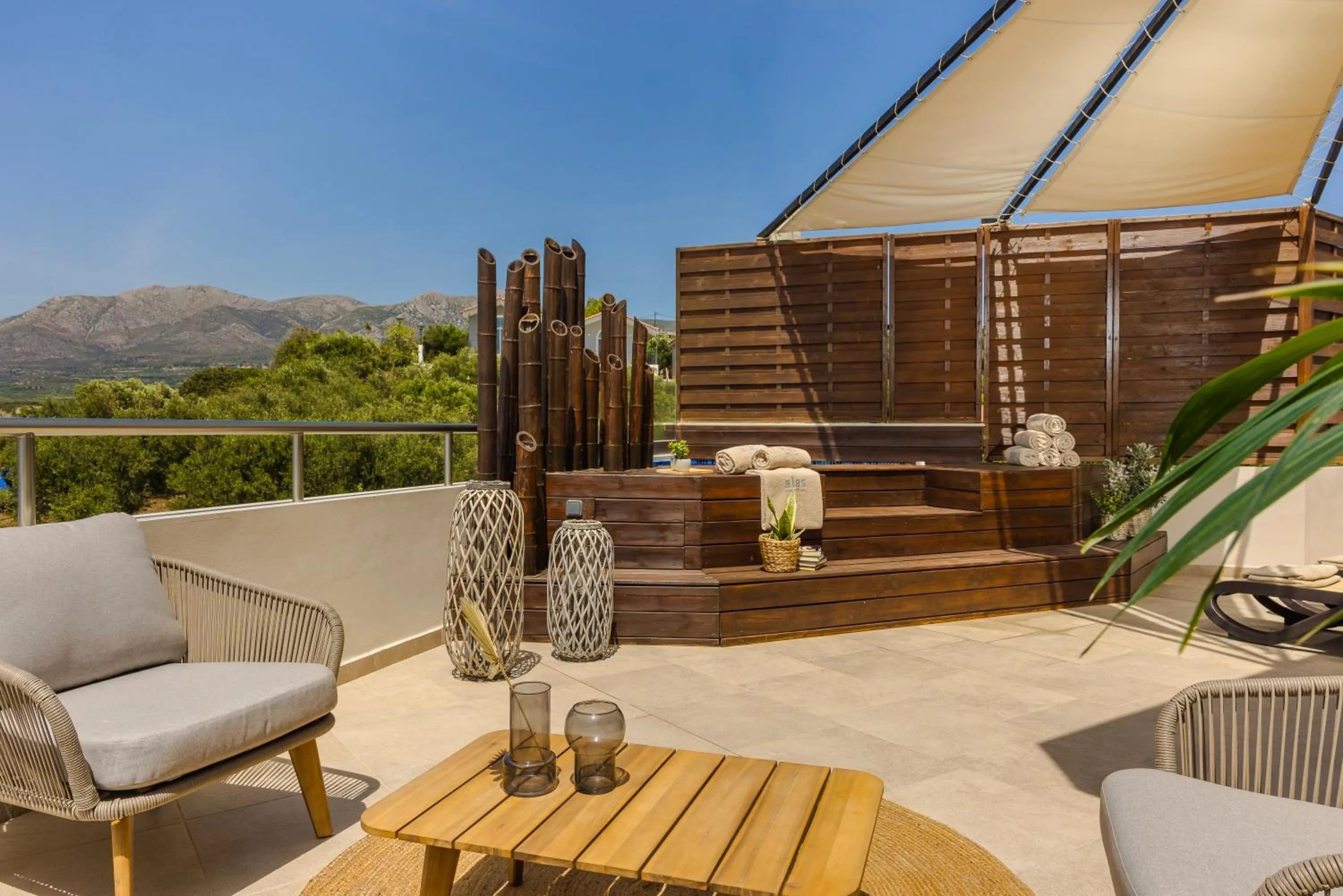 Hot Tub in Alas Resort & Spa