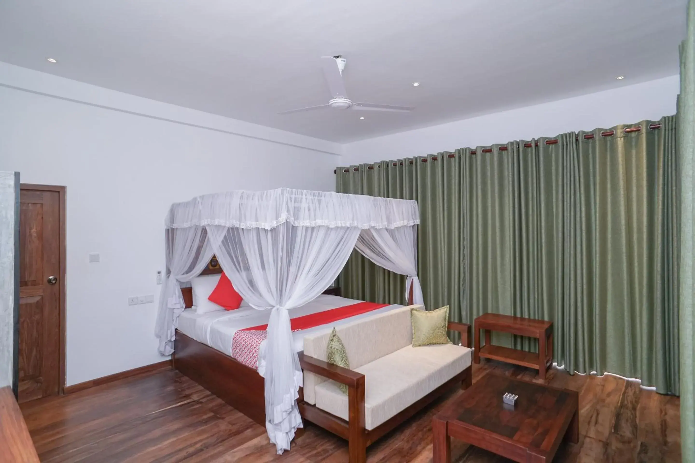Deluxe Double Room in Green Residencies Deluxe Double Room in Green Residencies