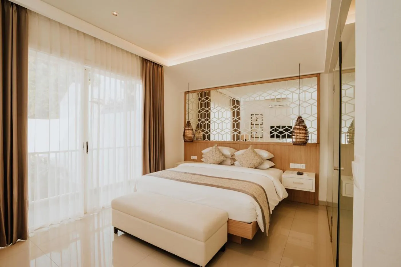 Photo of the whole room, Bed in Ola Villas at Uluwatu Pecatu