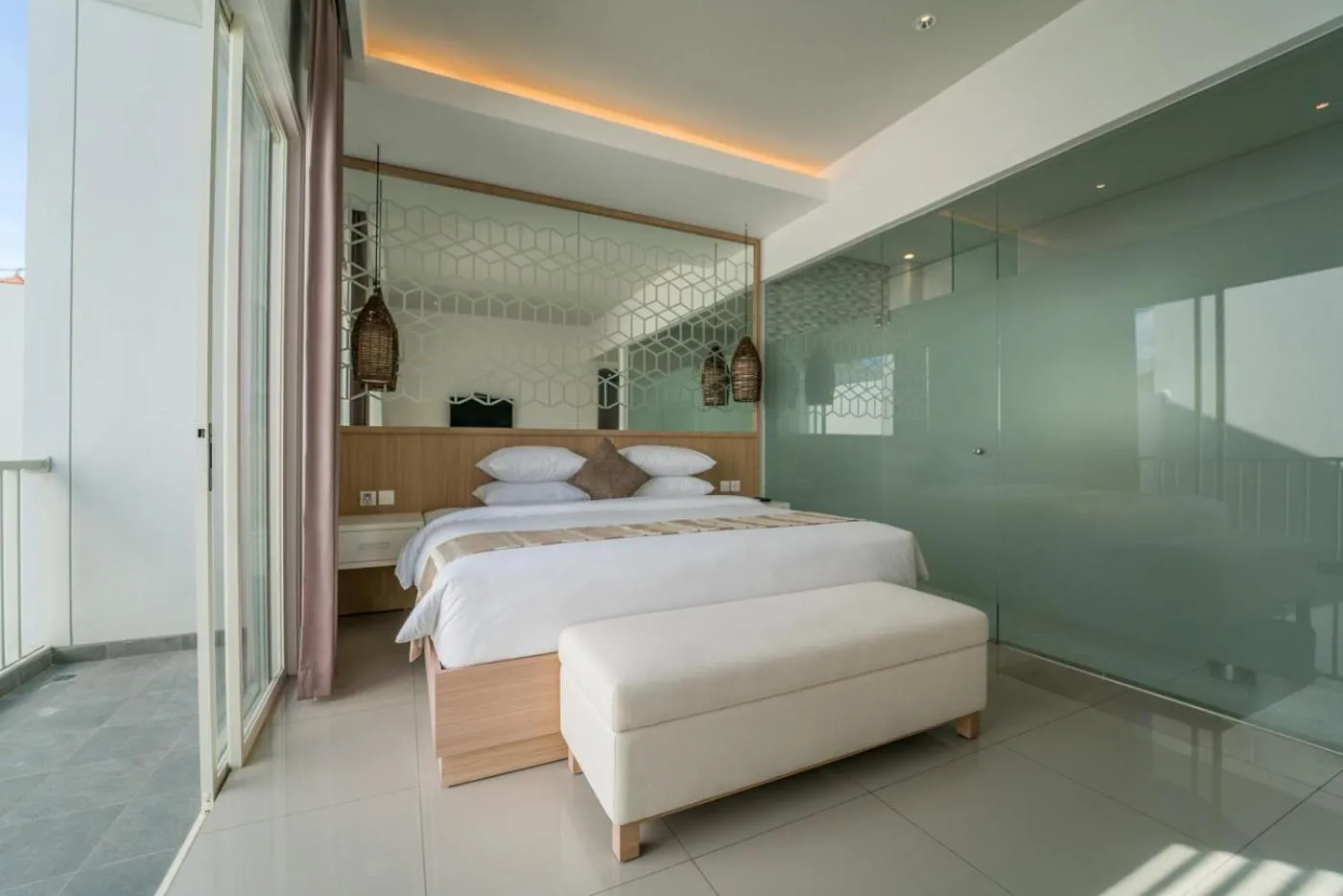 Photo of the whole room, Bed in Ola Villas at Uluwatu Pecatu