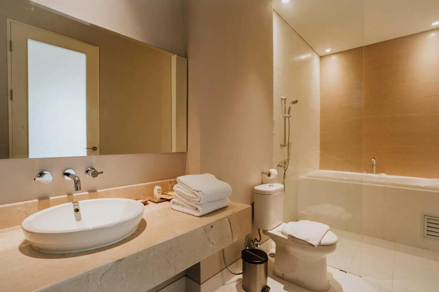 Shower in Ola Villas at Uluwatu Pecatu