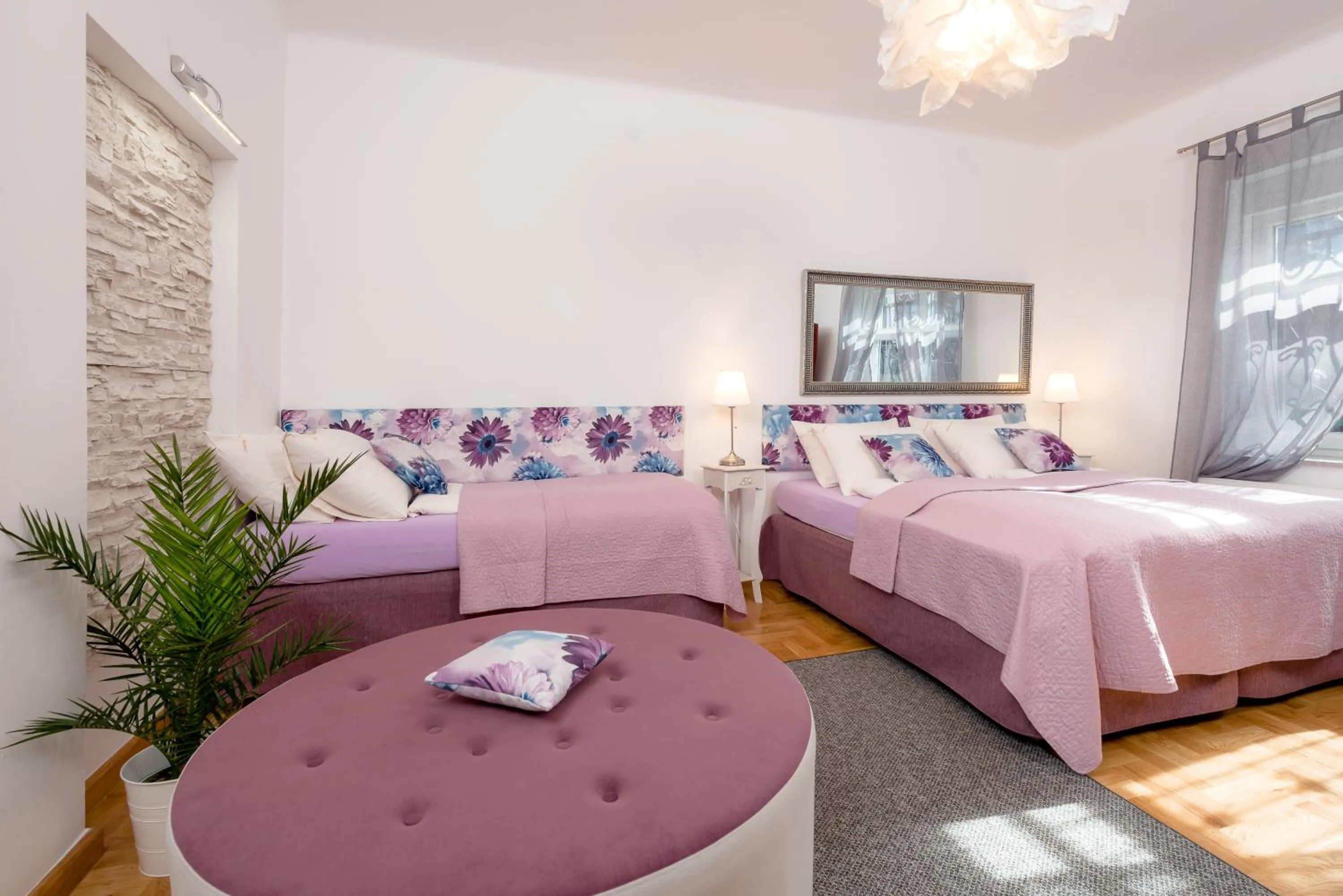 Photo of the whole room, Bed in Anastasia Suites Zagreb