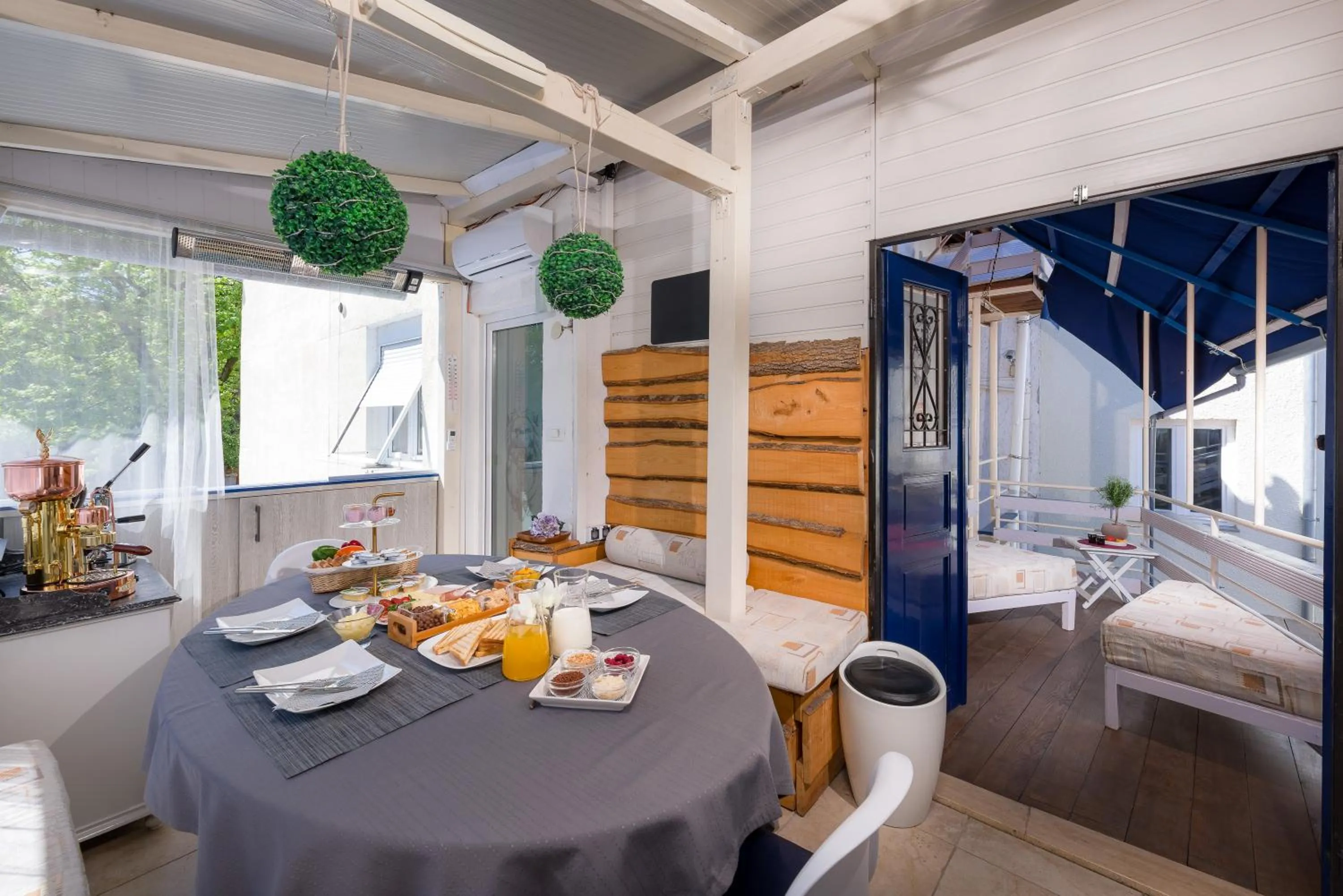 Restaurant/places to eat, Bed in Anastasia Suites Zagreb