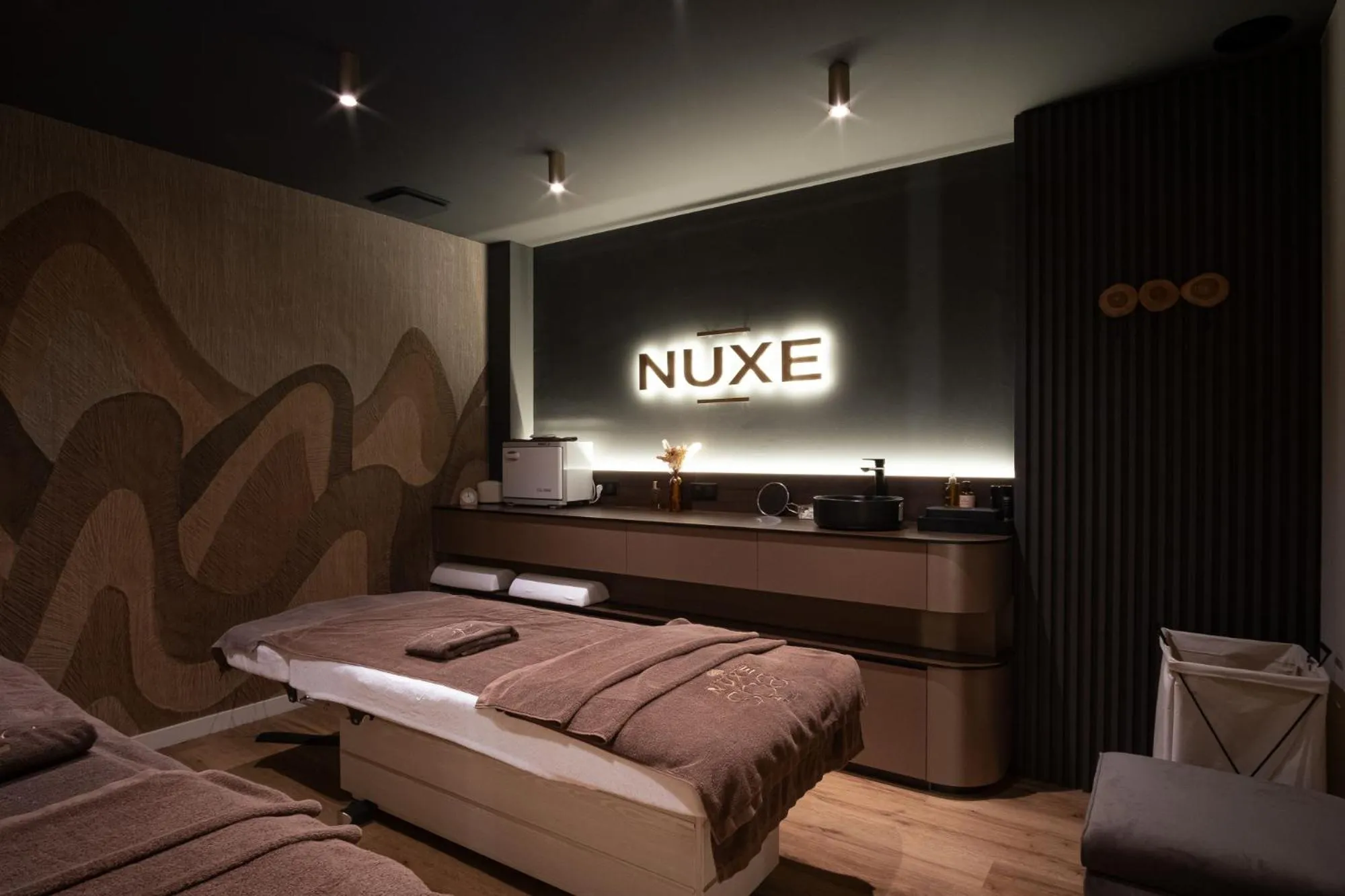 Bed in Mercure Saint-Lary