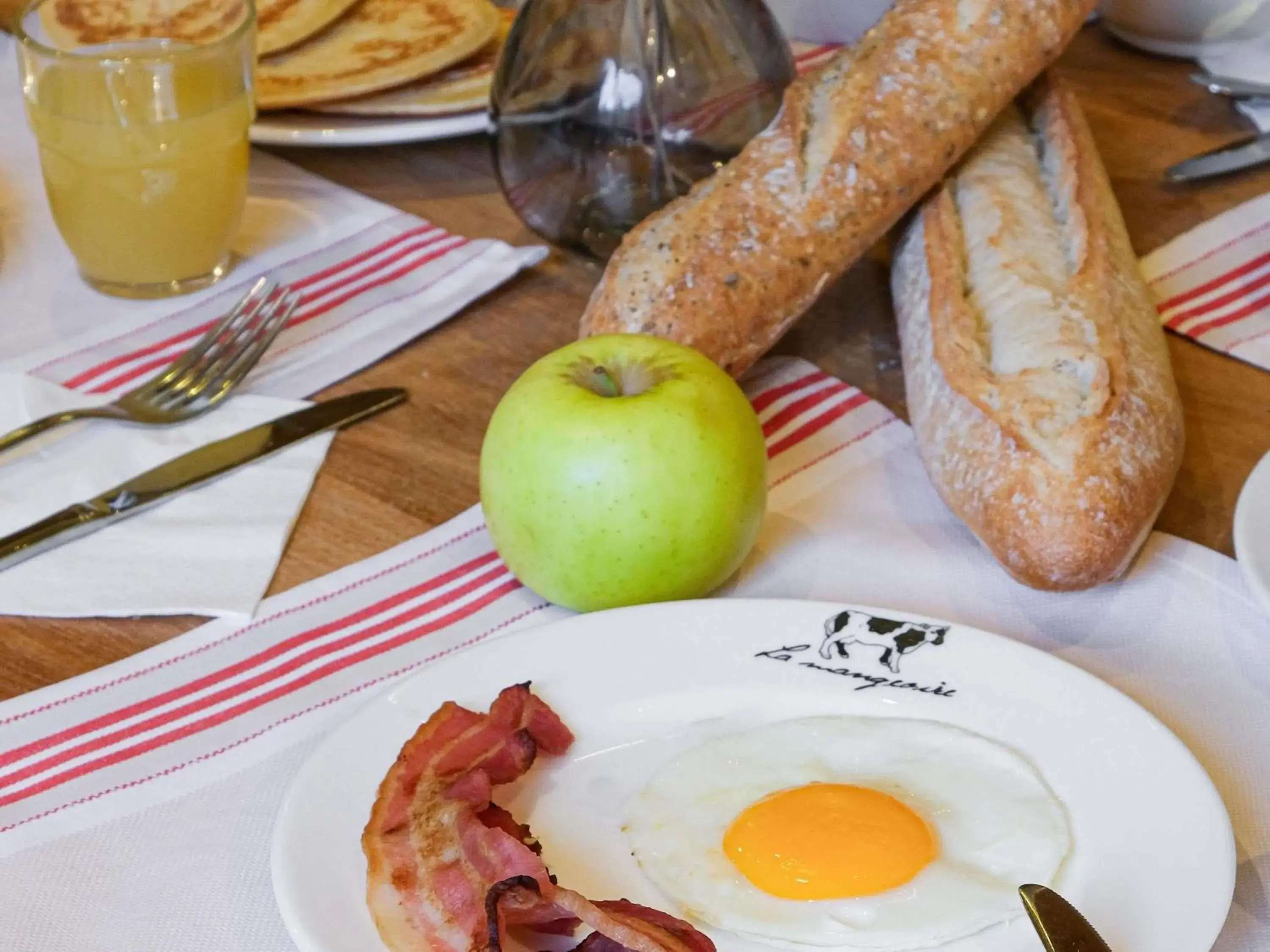 Breakfast in Mercure Saint-Lary Breakfast in Mercure Saint-Lary