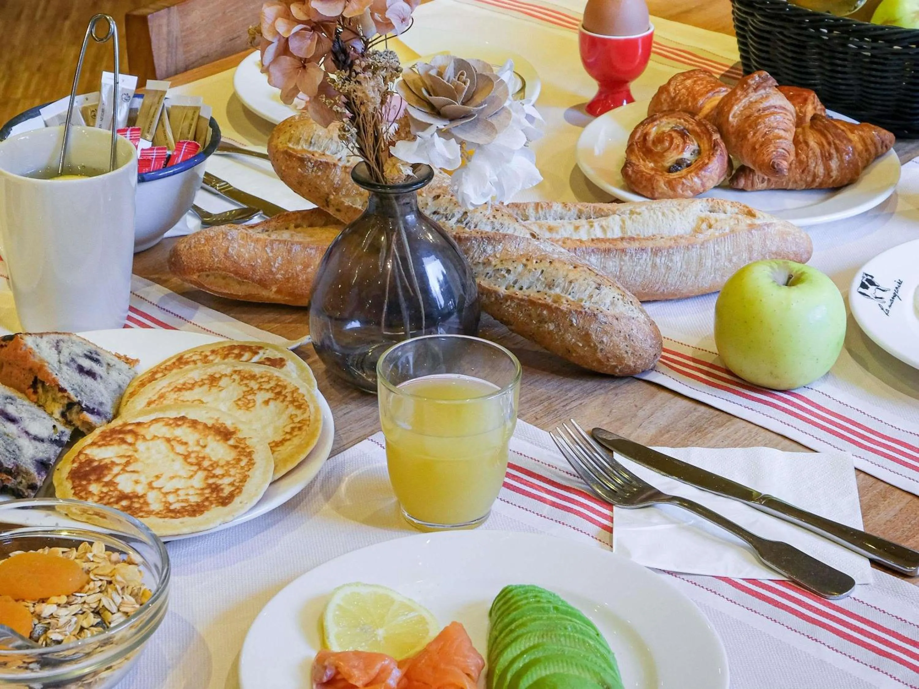 Breakfast in Mercure Saint-Lary