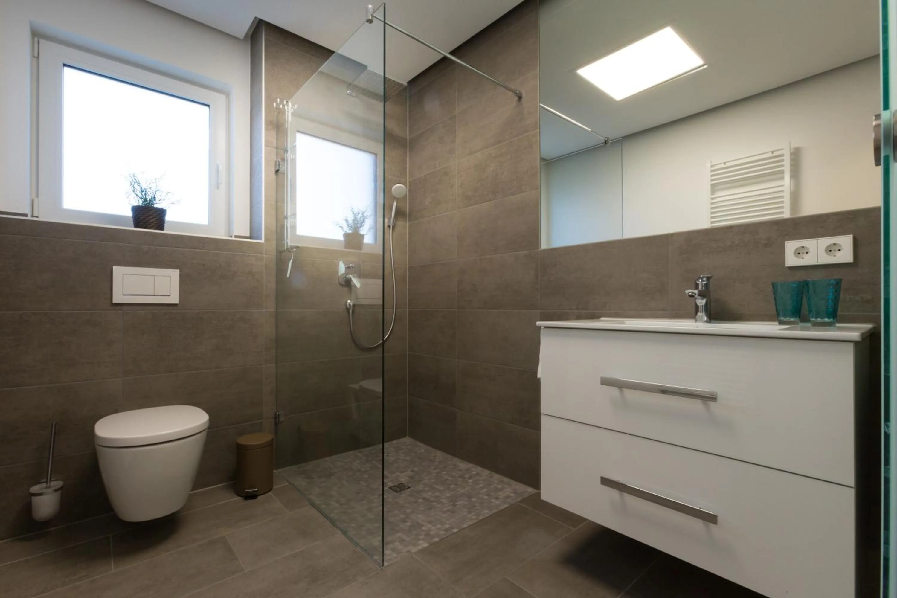 Bathroom in Boardinghouse E68