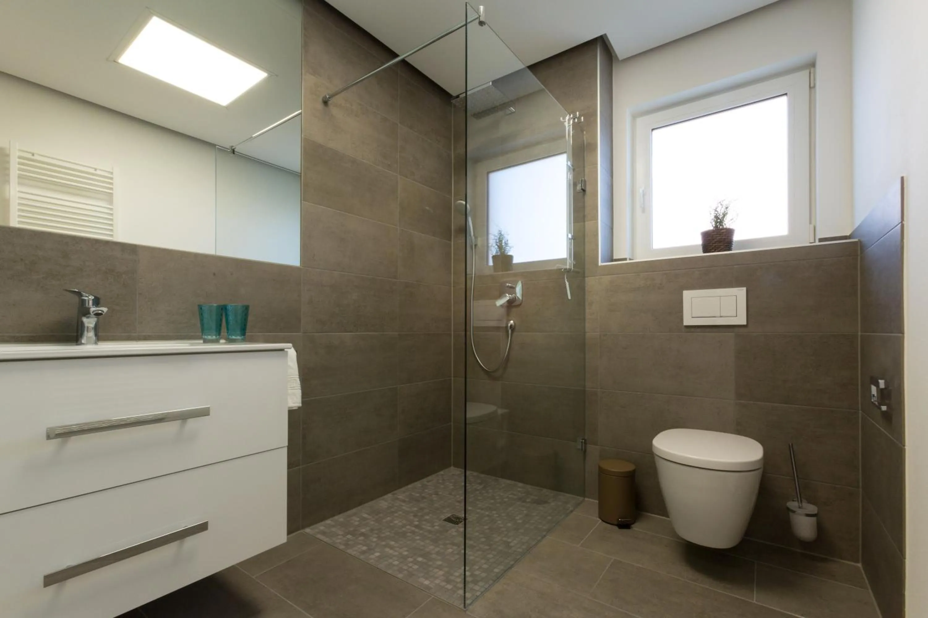 Bathroom in Boardinghouse E68