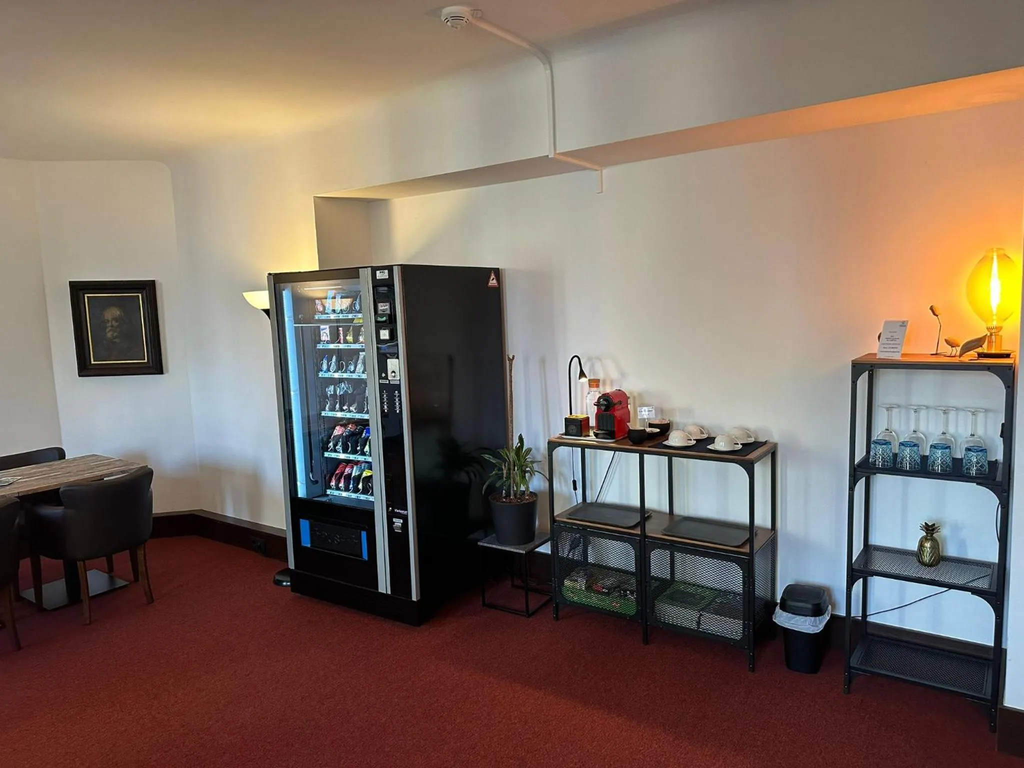 Coffee/tea facilities in Versava Apartments