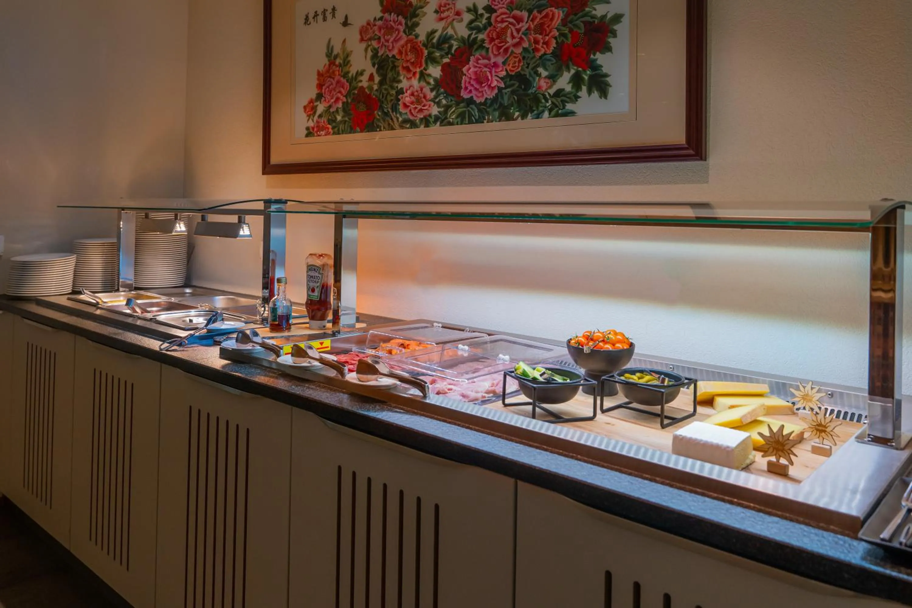 Buffet breakfast in VIU Hotel Villars