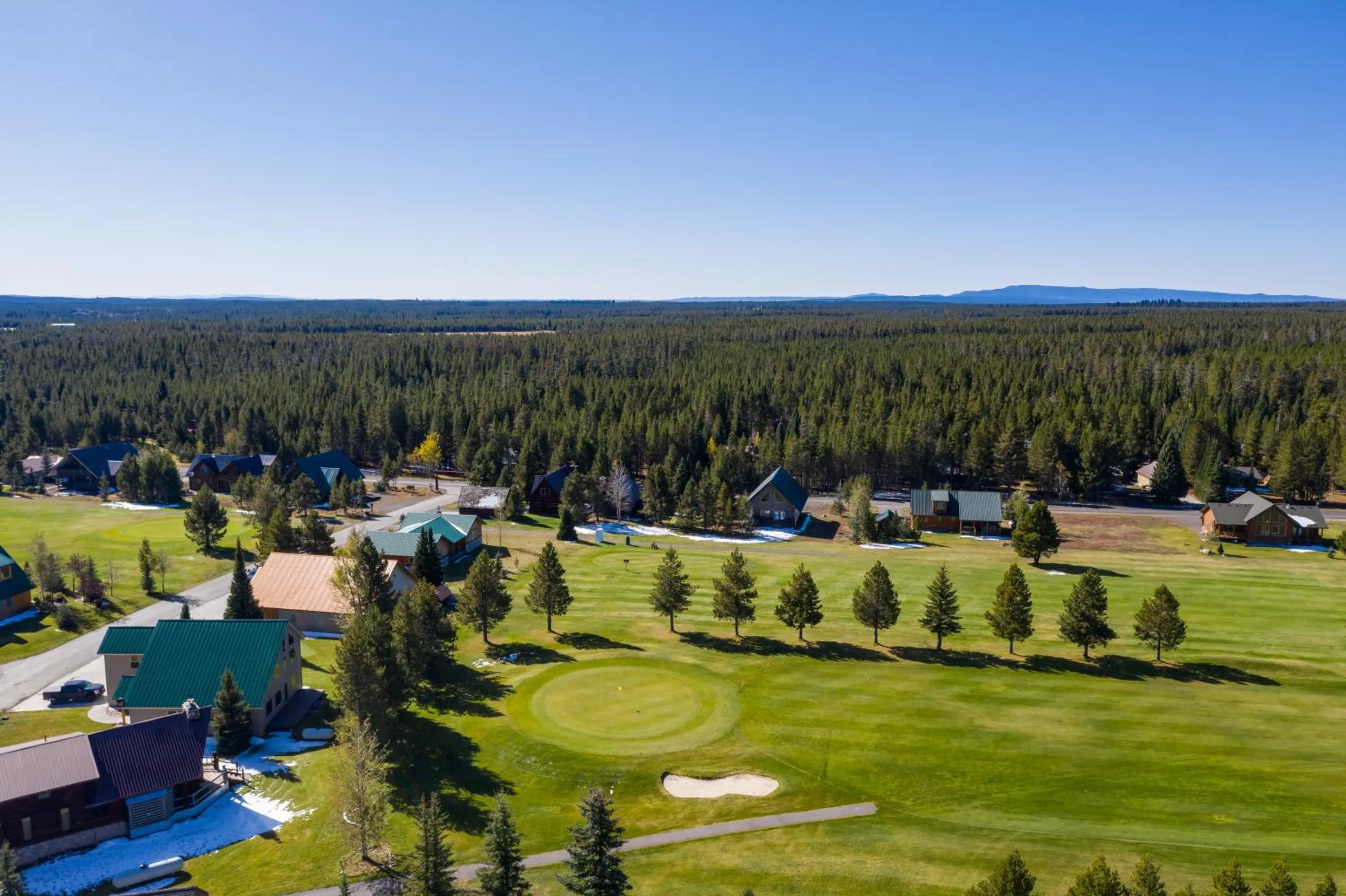 Huckleberry Hollow by KABINO Hot Tub FirePit PS2 Satellite Grill WiFi Golf Course