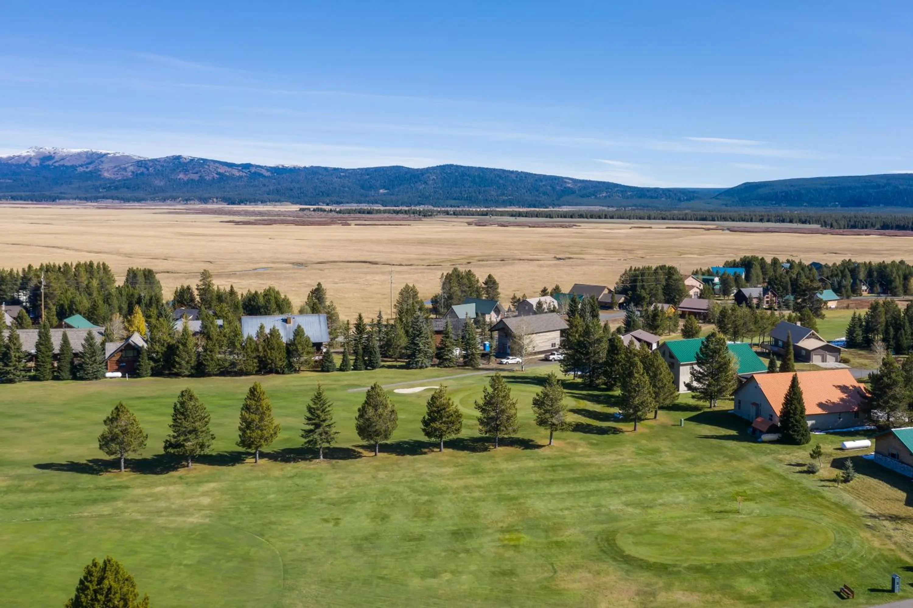 Huckleberry Hollow by KABINO Hot Tub FirePit PS2 Satellite Grill WiFi Golf Course