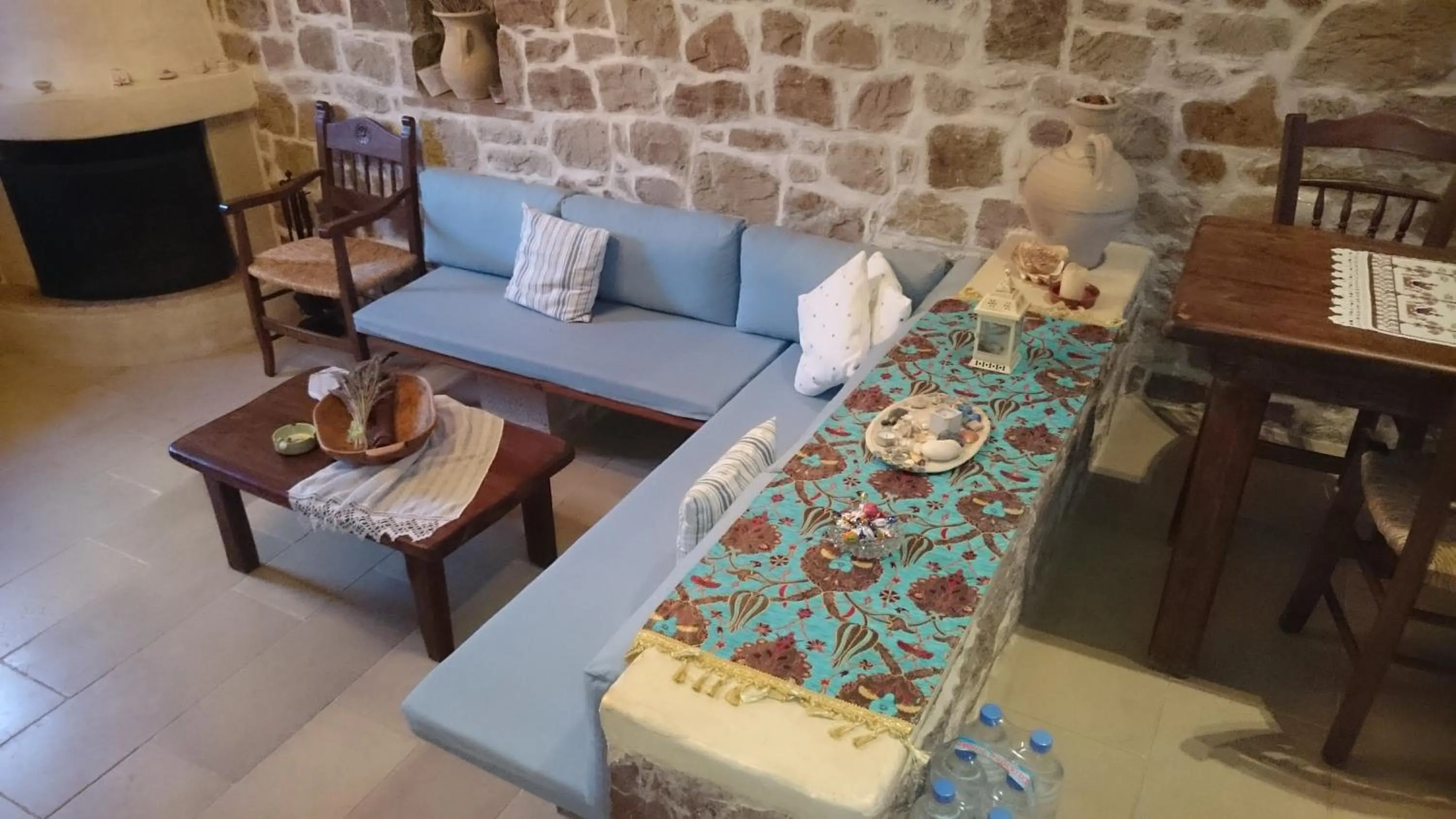 Living room in Lithos Traditional Guest Houses