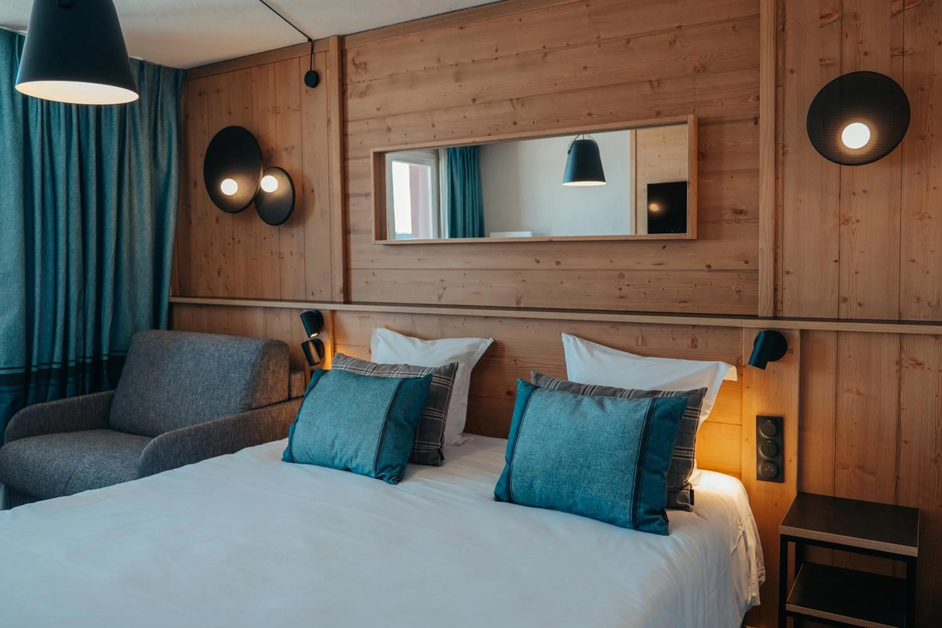 Bed in Hôtel L'Eden des Cimes - Vacances Bleues - Belle Plagne 2100