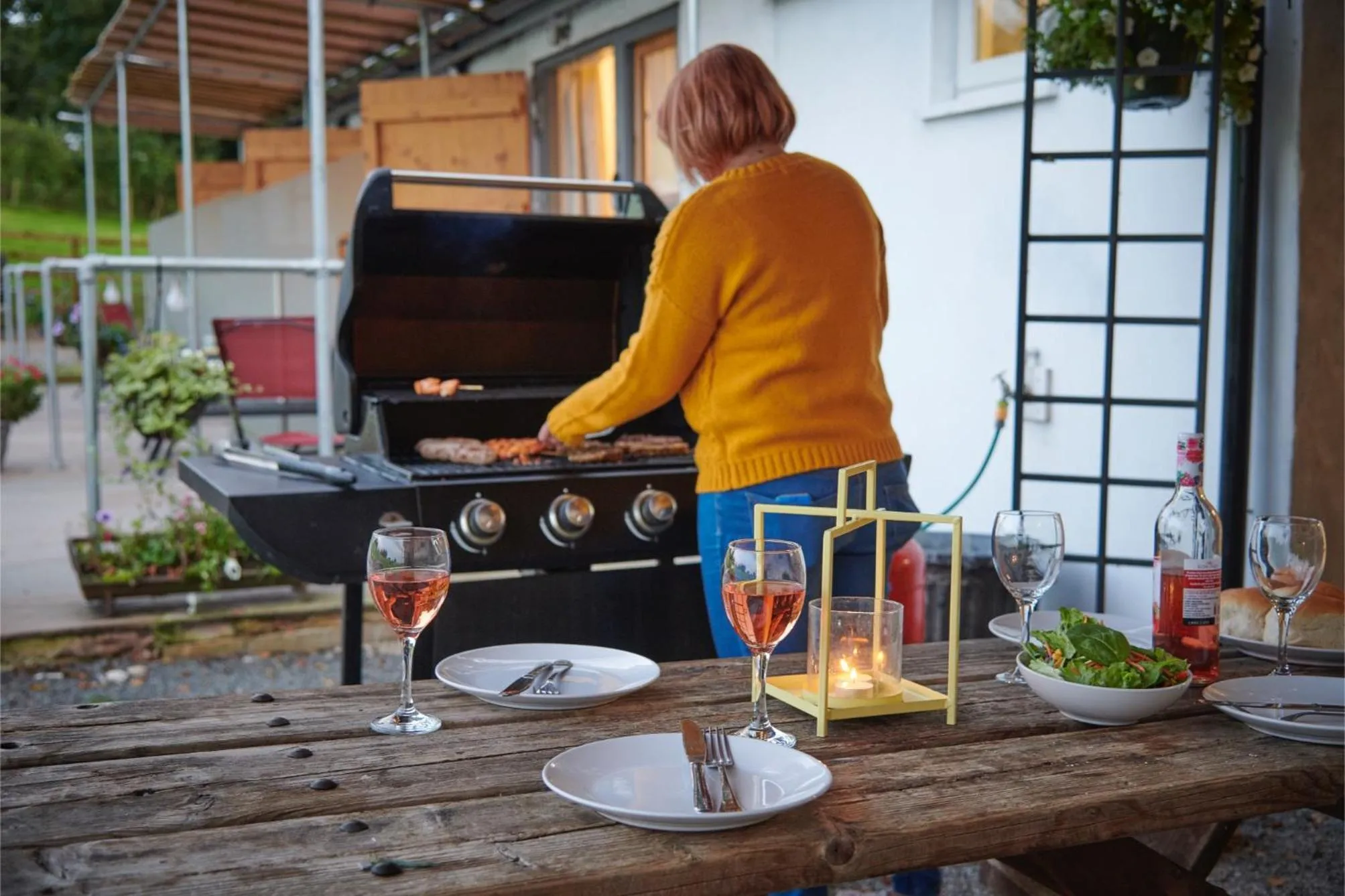 Kitchen or kitchenette in Newlands Farm Stables