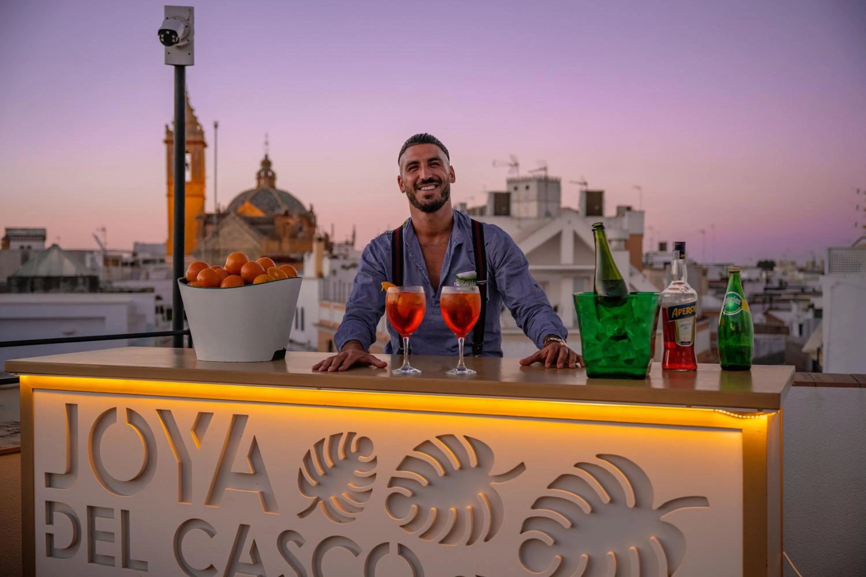 People in Joya del Casco Boutique Hotel by Shiadu