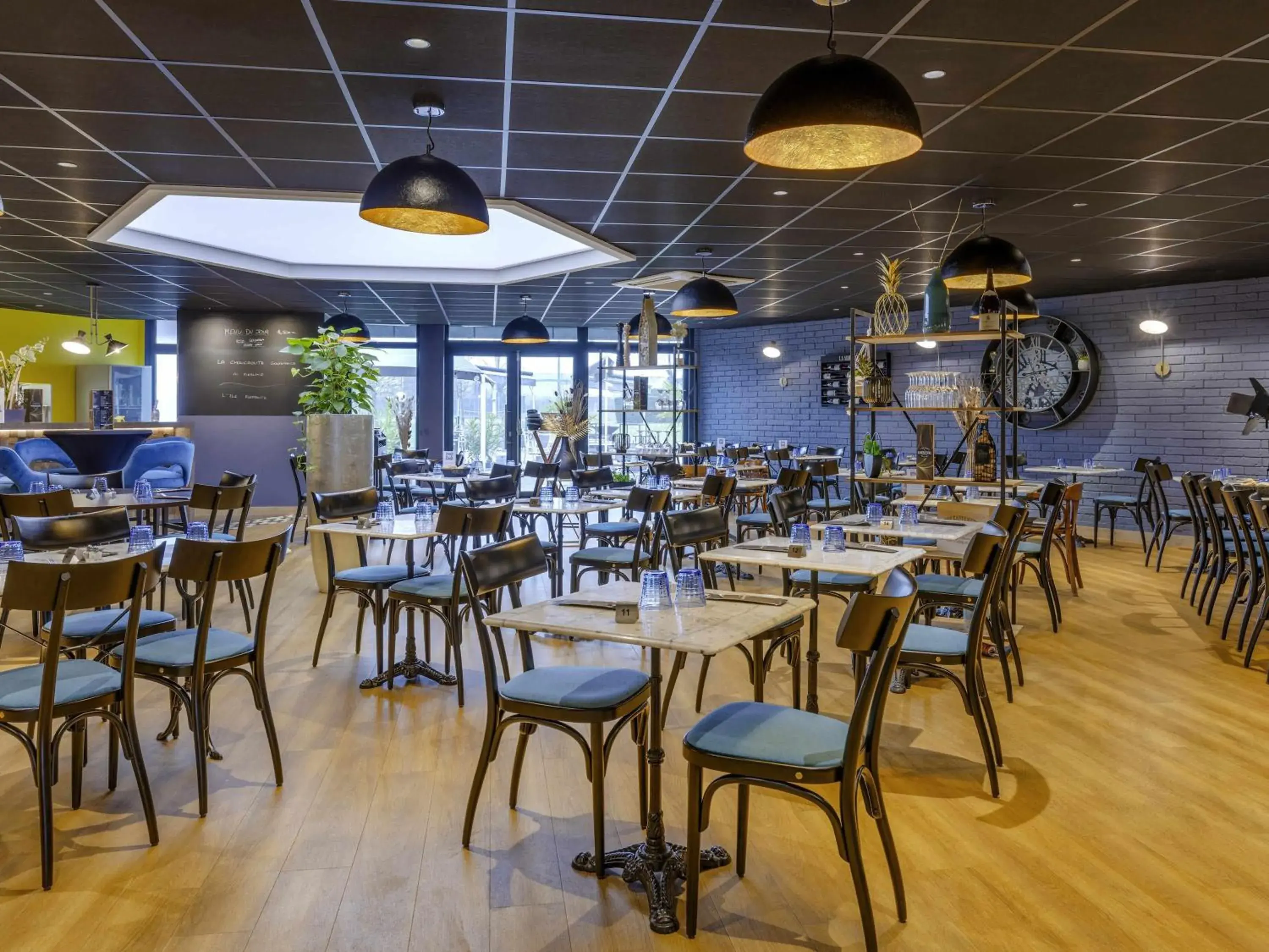 Restaurant/places to eat in Mercure Lyon Est Villefontaine Restaurant/places to eat in Mercure Lyon Est Villefontaine