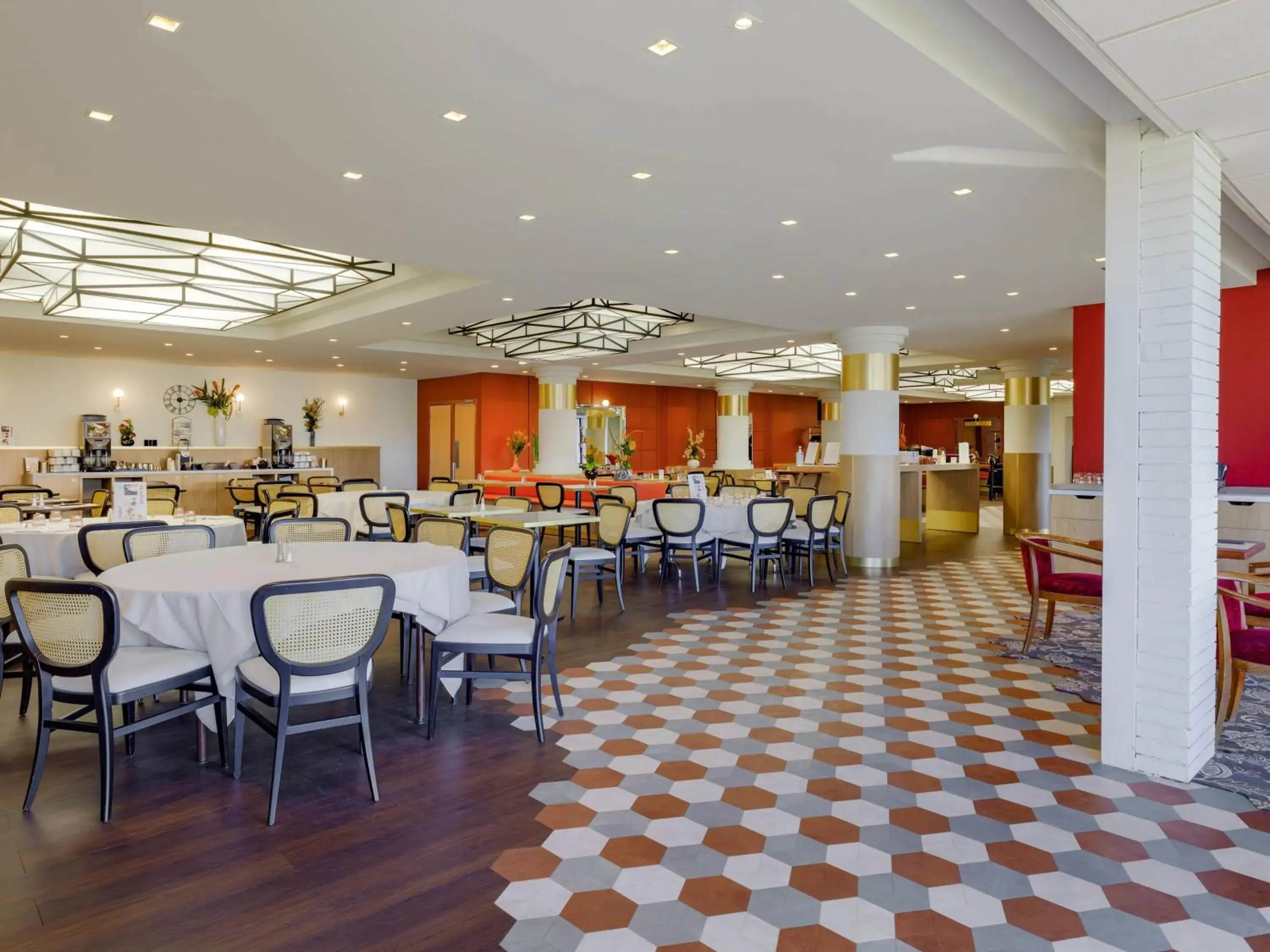 Restaurant/places to eat in Mercure Lyon Est Villefontaine Restaurant/places to eat in Mercure Lyon Est Villefontaine