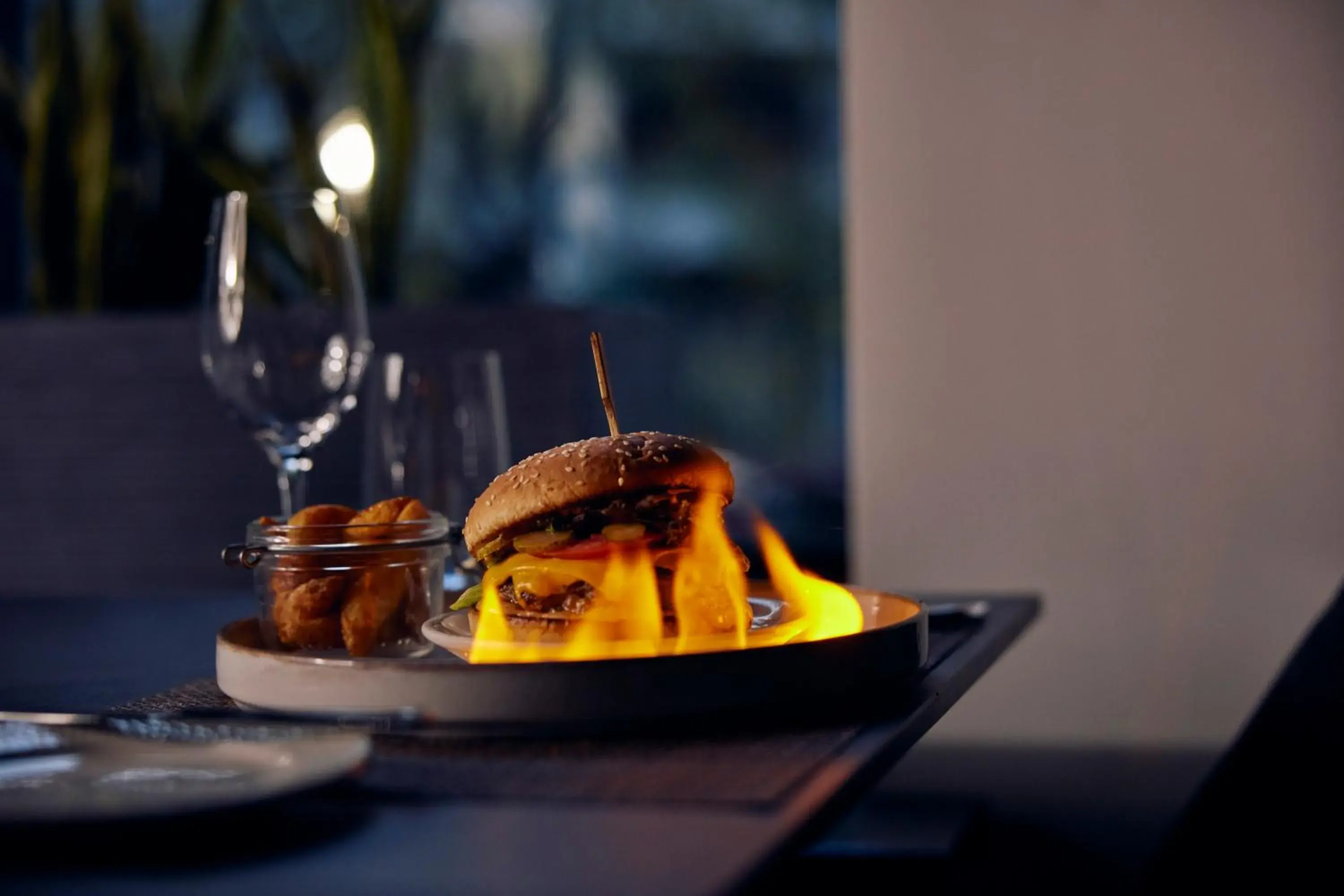 Hotel Mona Plaza Hotel Mona Plaza