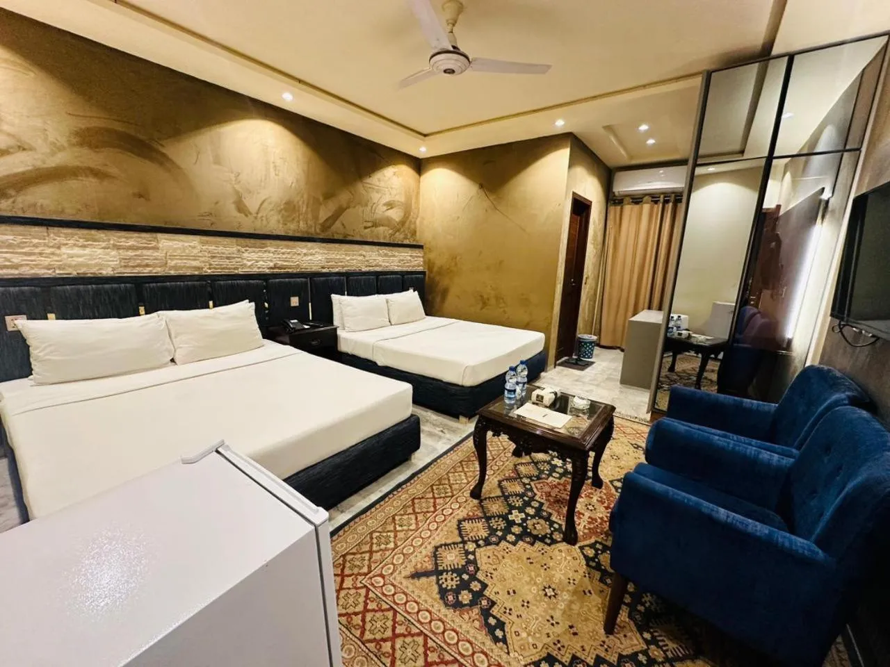 Shelton’s Rezidor Lahore