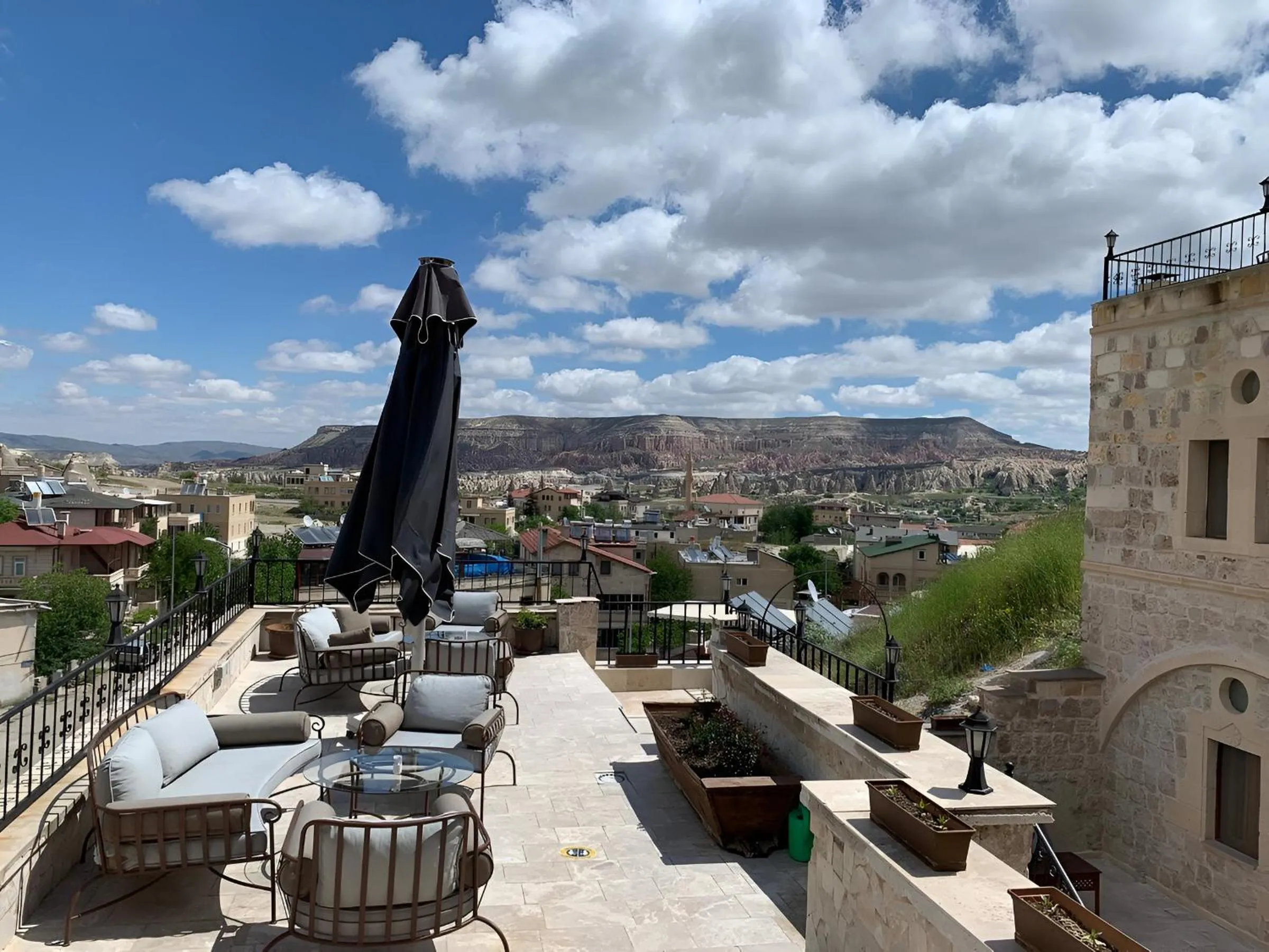 Natural landscape in Kismet Cave Mansion