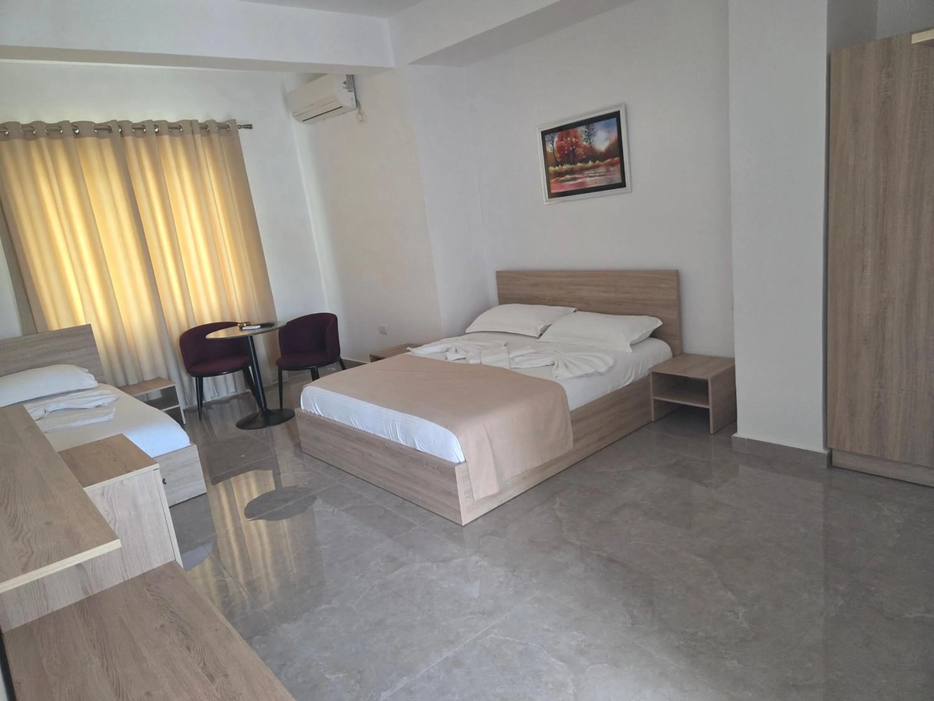 Sweet Hotel