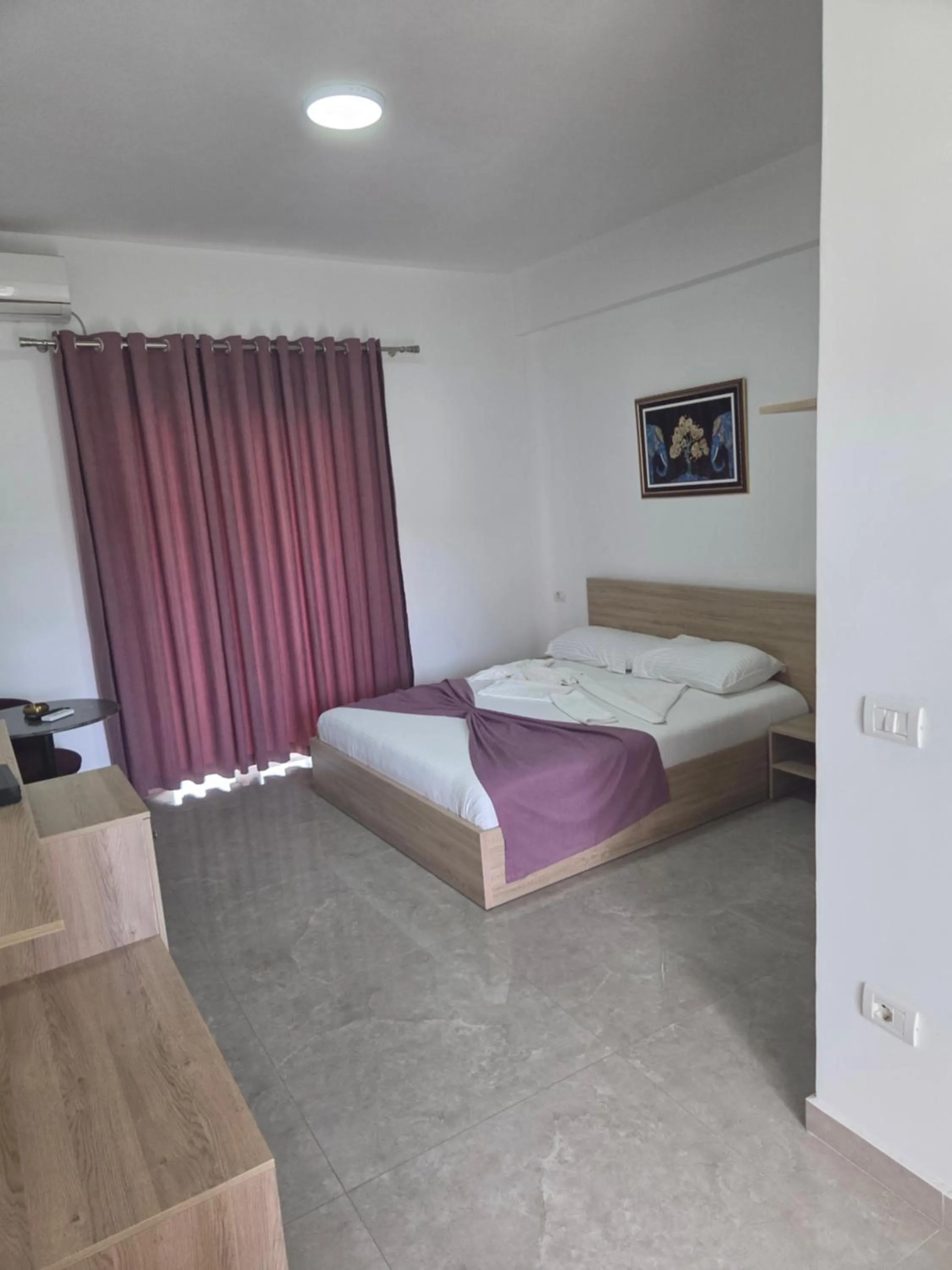 Sweet Hotel
