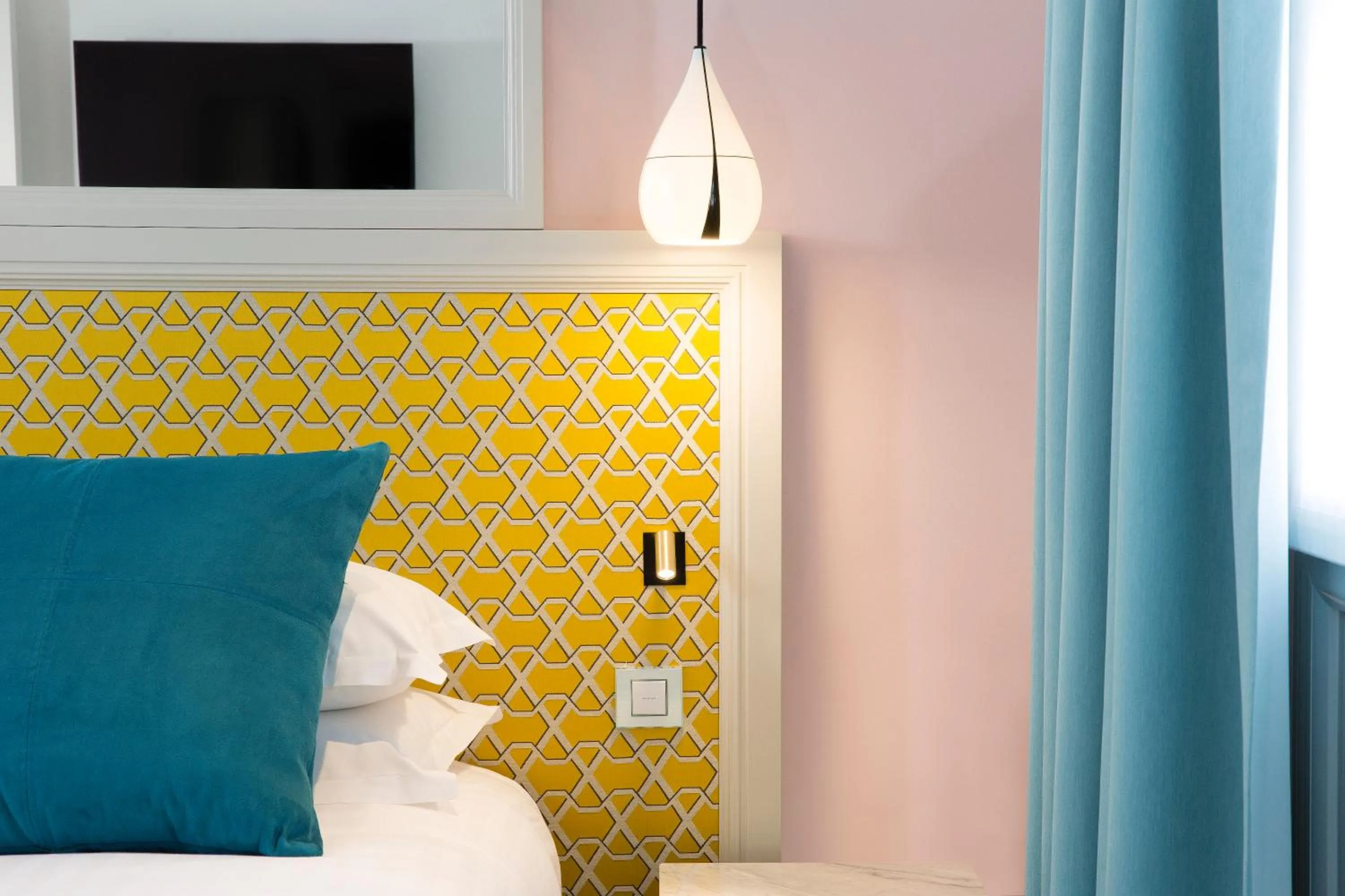 Decorative detail, Bed in Hotel Haussmann Saint Augustin