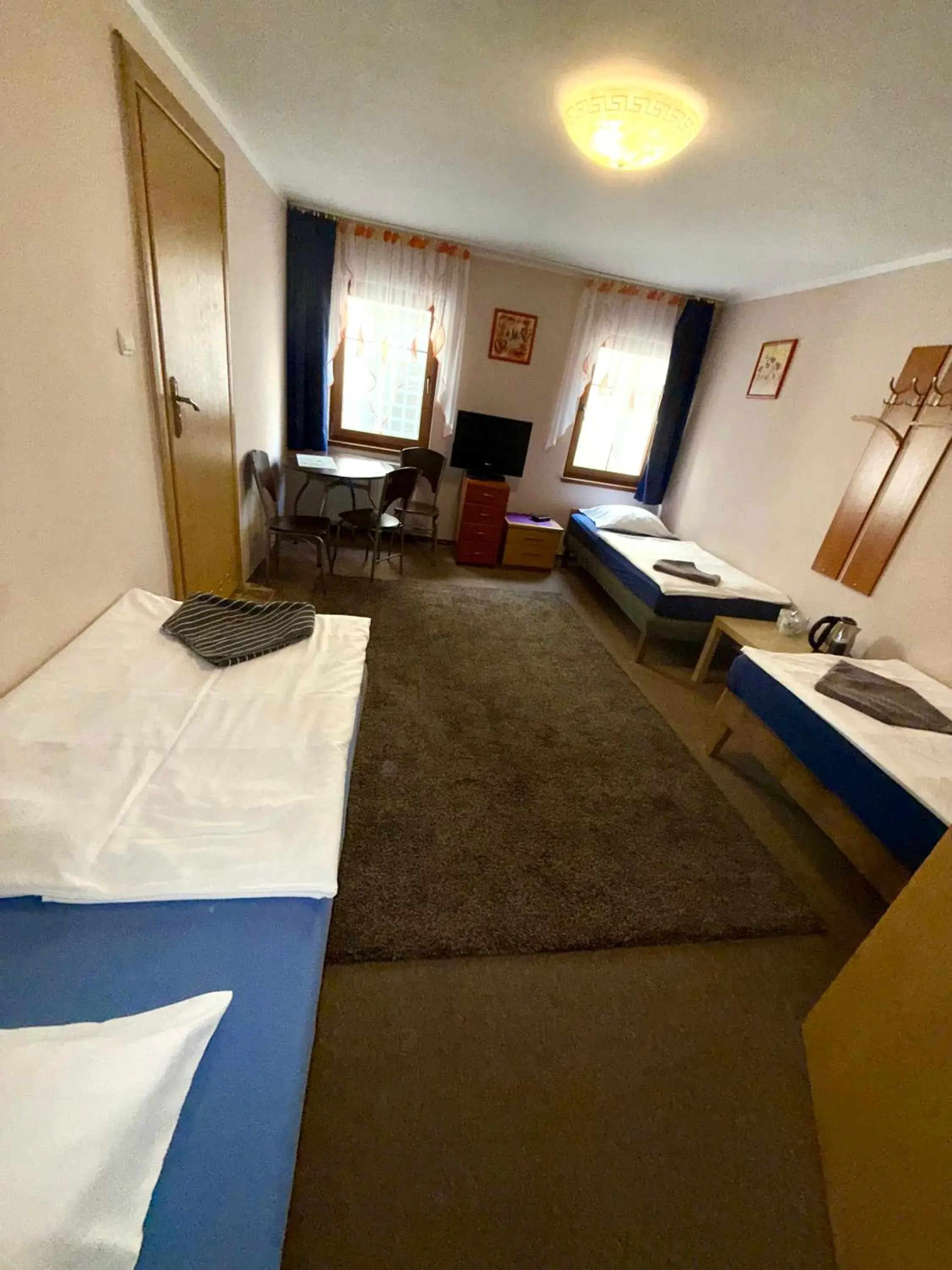 Triple Room with Private Bathroom in Rodar Triple Room with Private Bathroom in Rodar