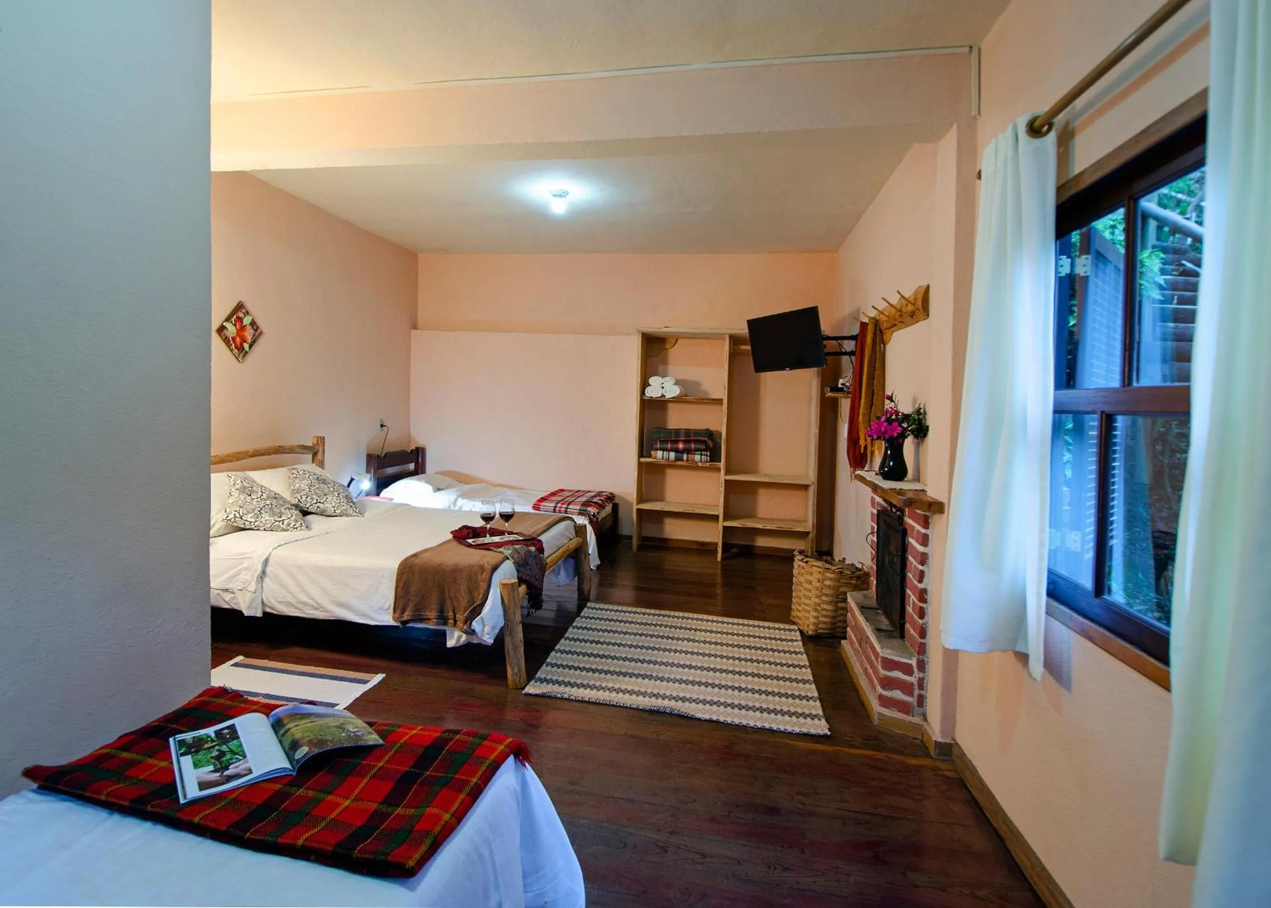 Bed in Pousada da Gruta