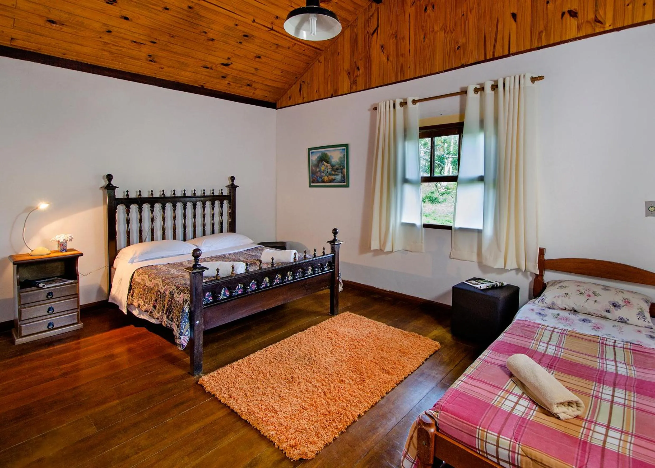 Bed in Pousada da Gruta