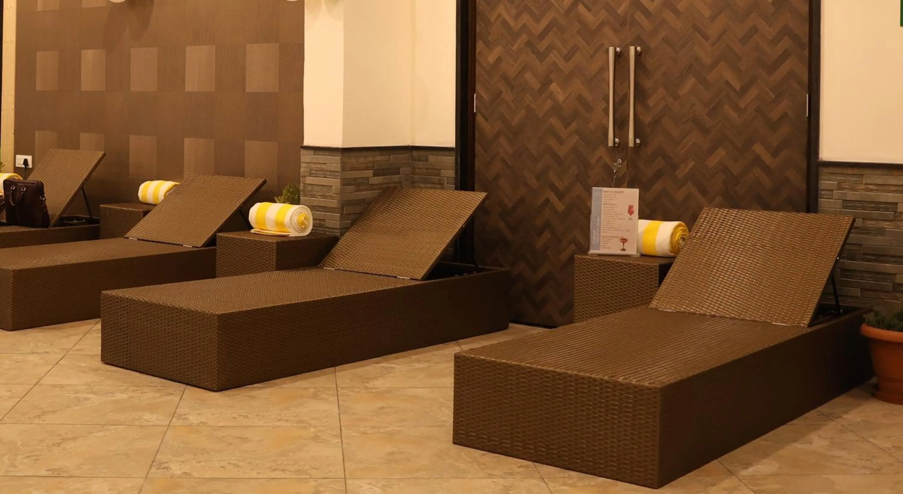 Swimming pool in Marigold Sarovar Portico Shimla